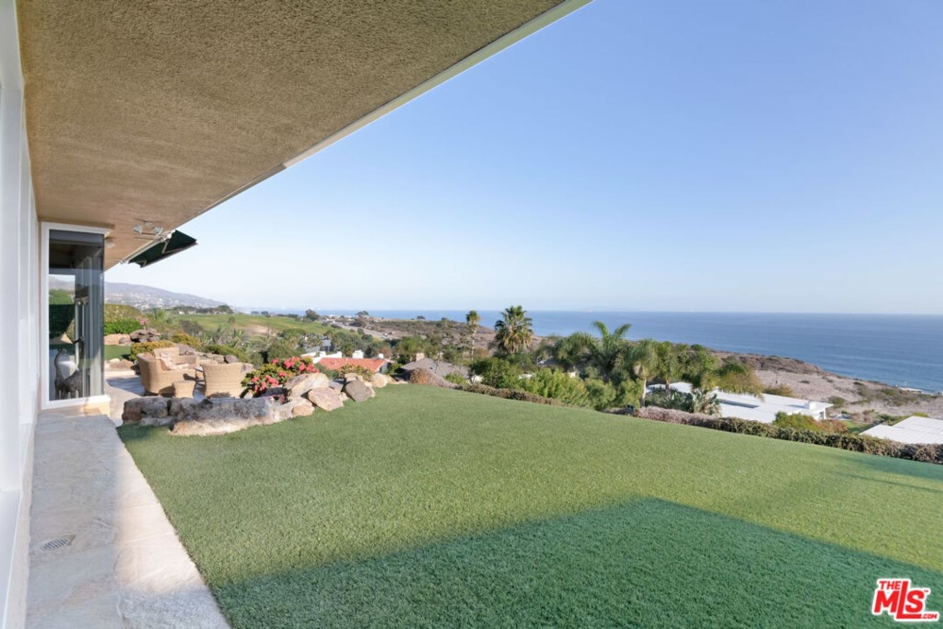 Condominium in Malibu, California 11007655