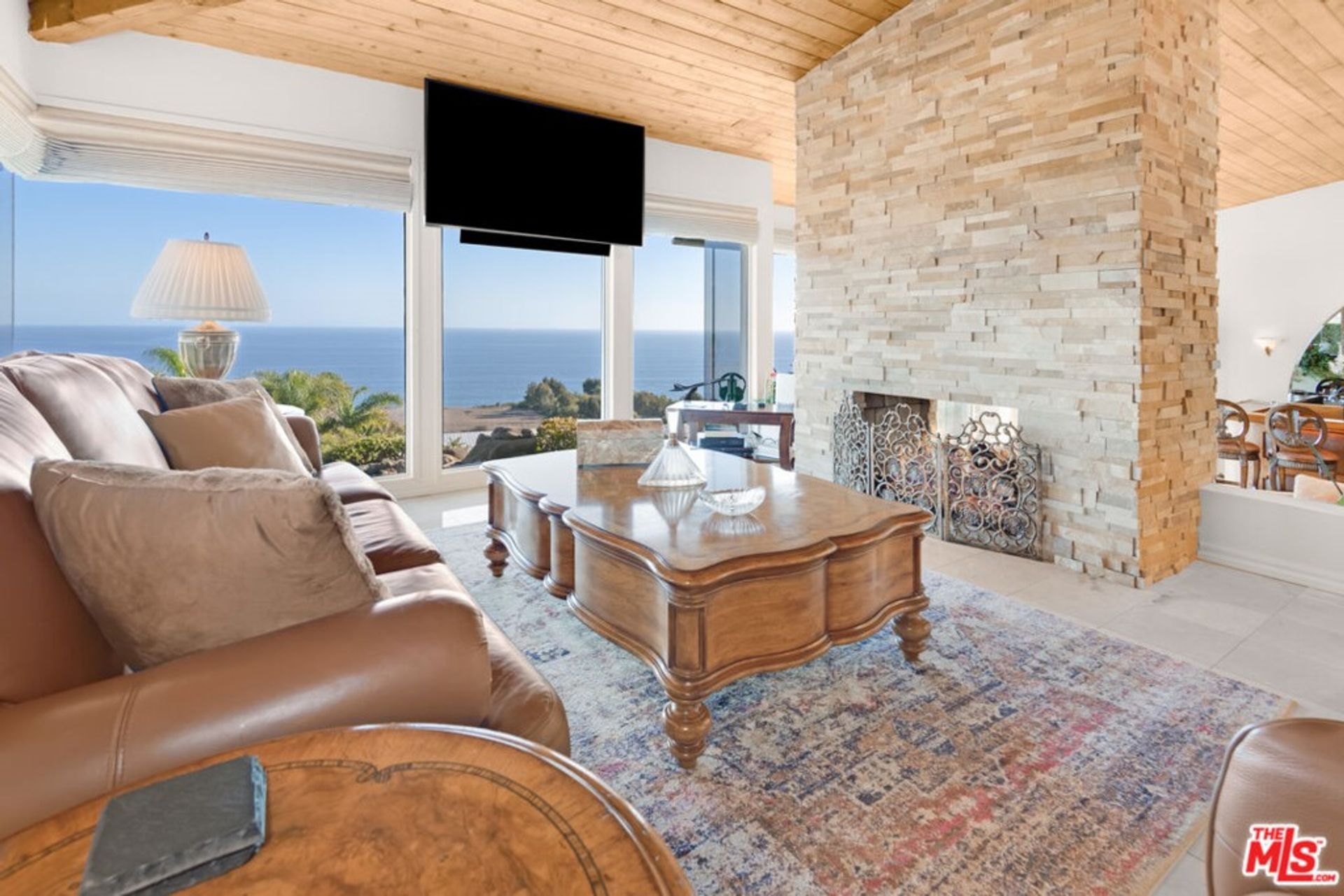 Condominium in Malibu, California 11007655