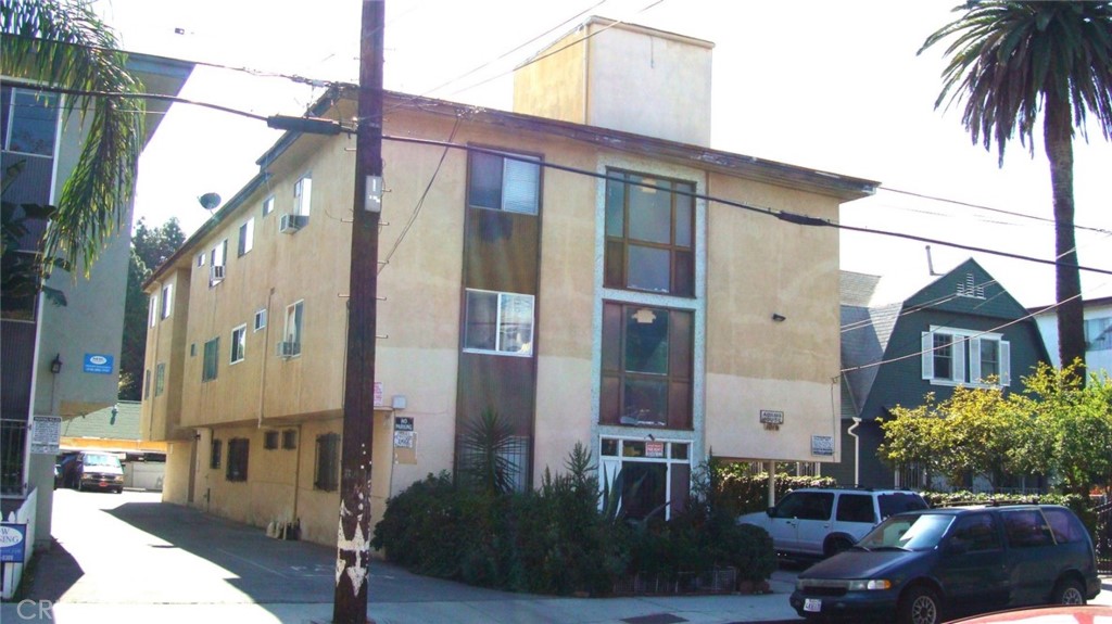 Condominium in Jefferson, California 11008165