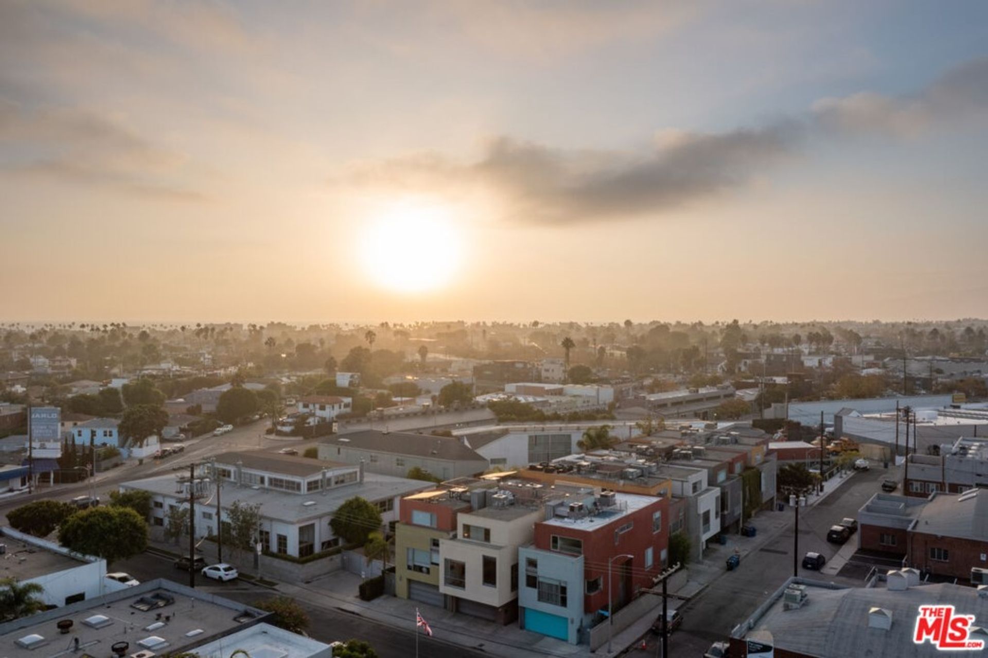 Condominium in Los Angeles, California 11009752