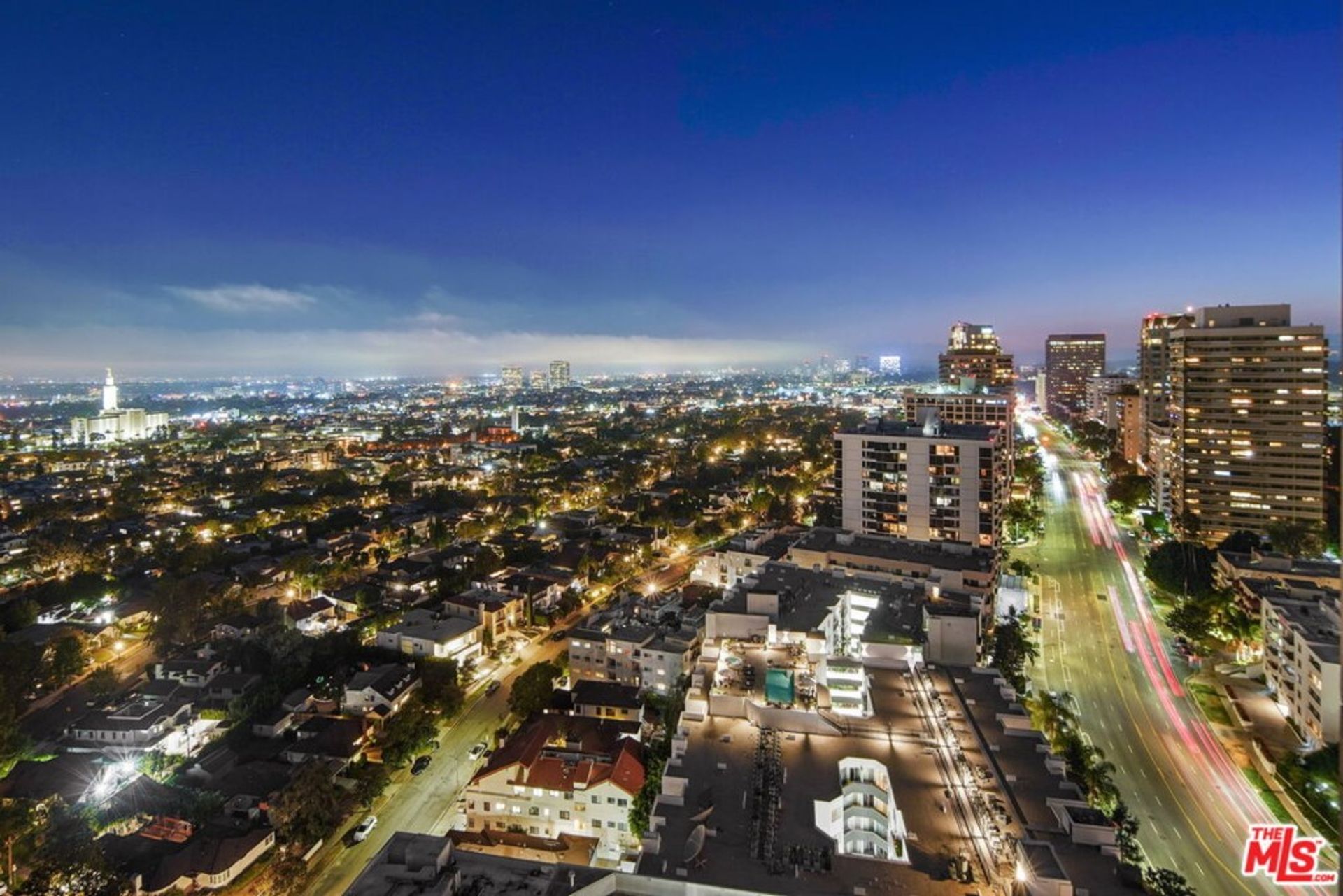 Condominium in Los Angeles, California 11011148