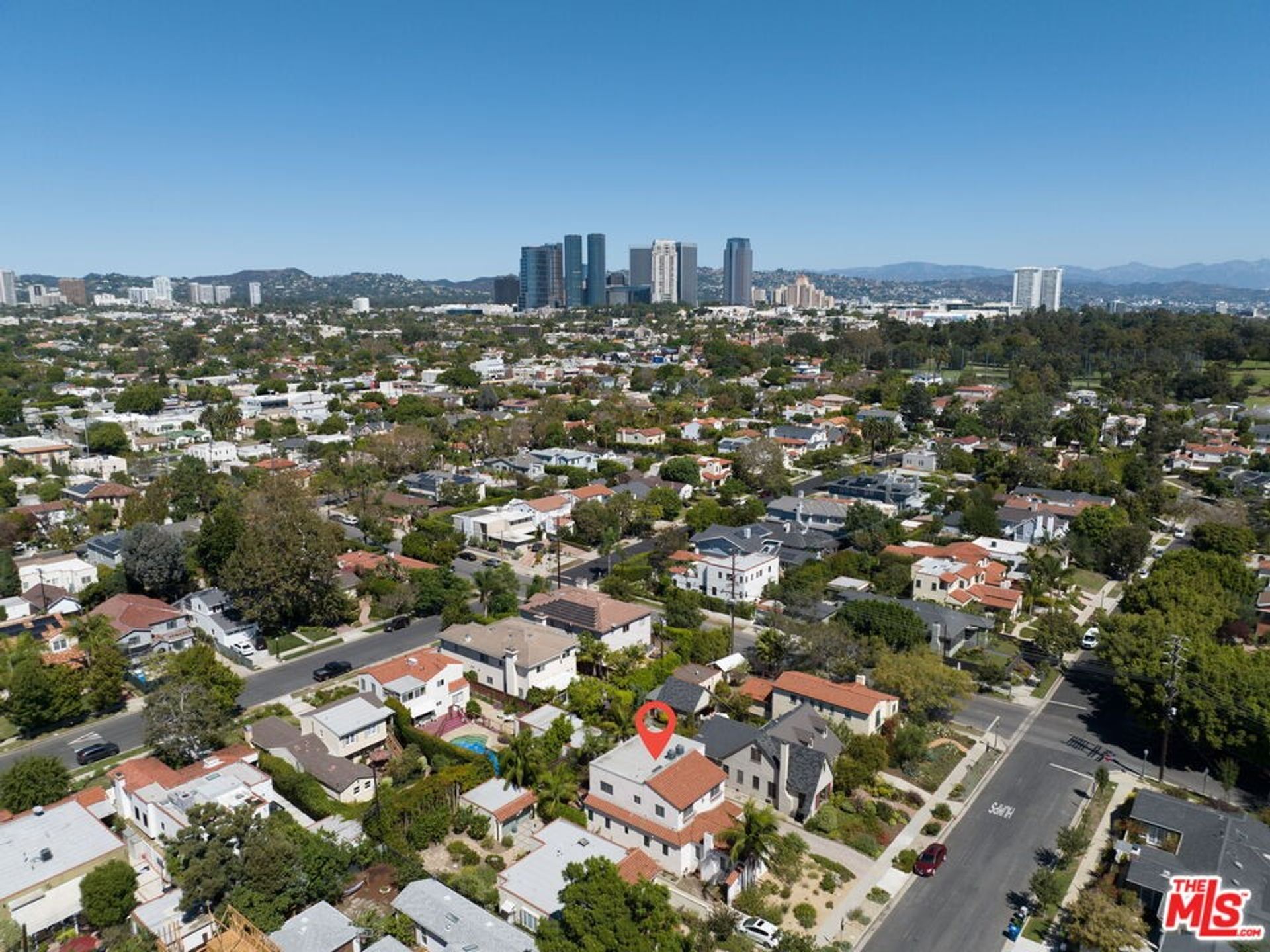 सम्मिलित में Los Angeles, California 11012261