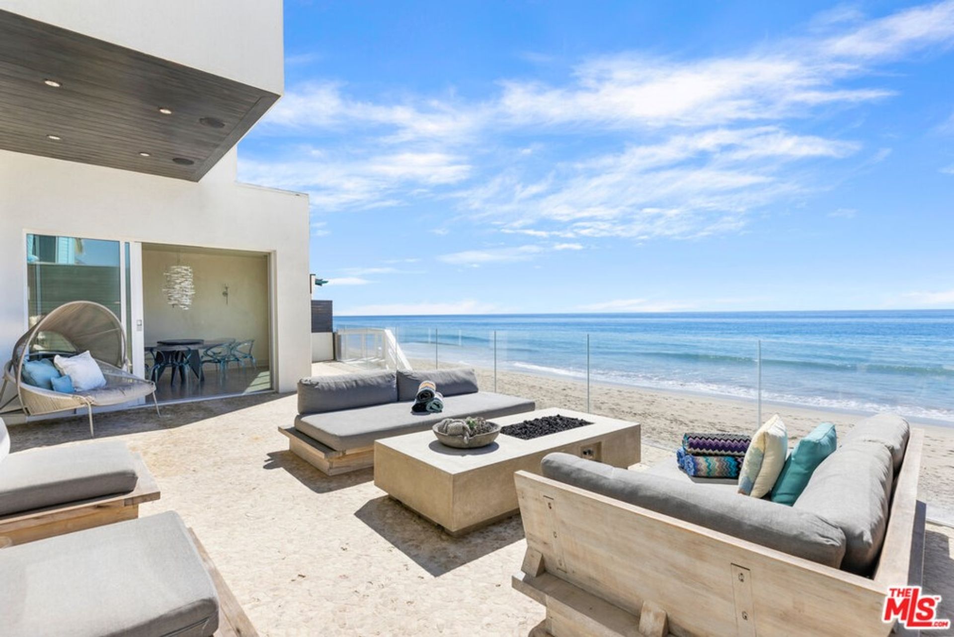 Condominium in Malibu, California 11013647