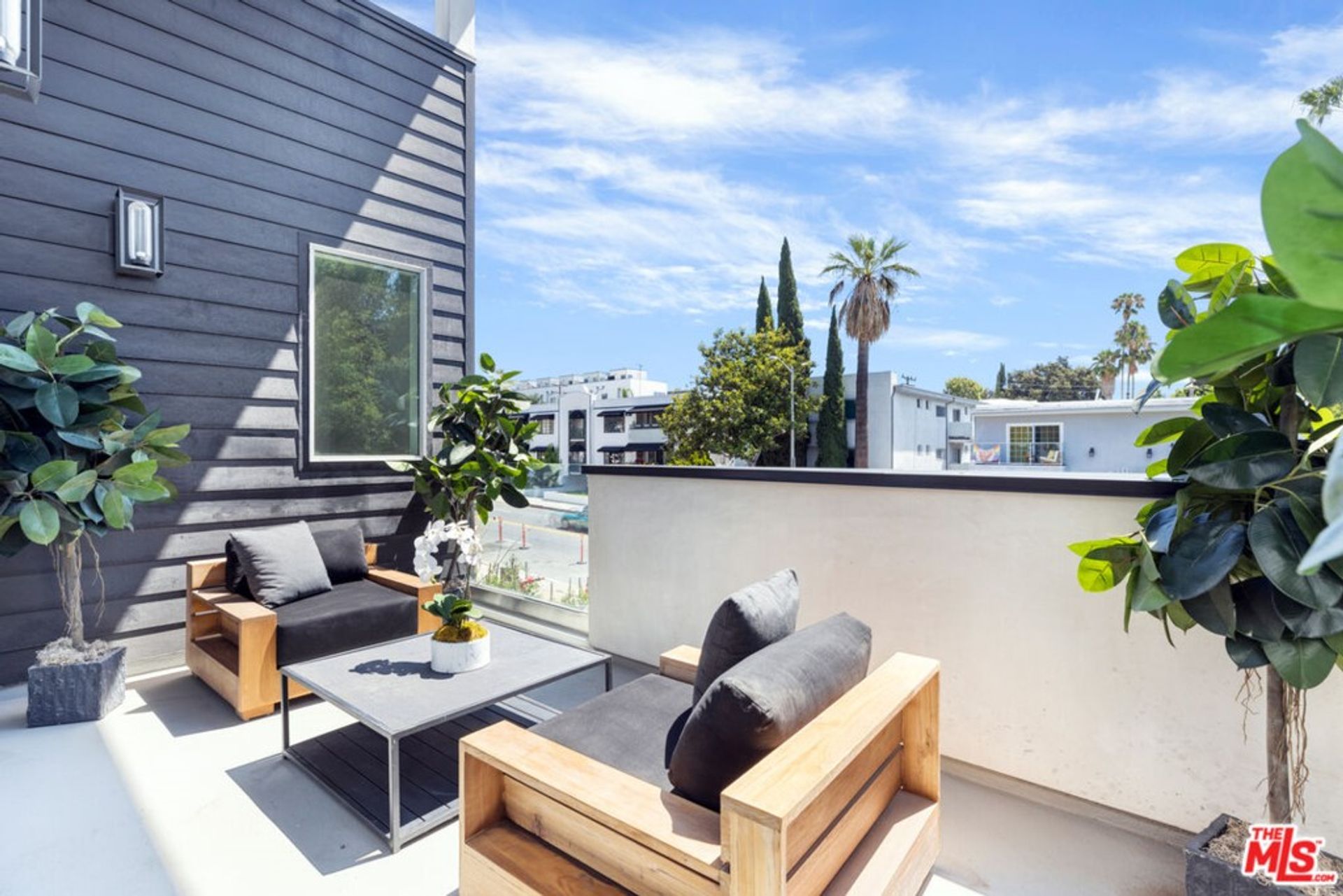 Condominium in West Hollywood, California 11013731