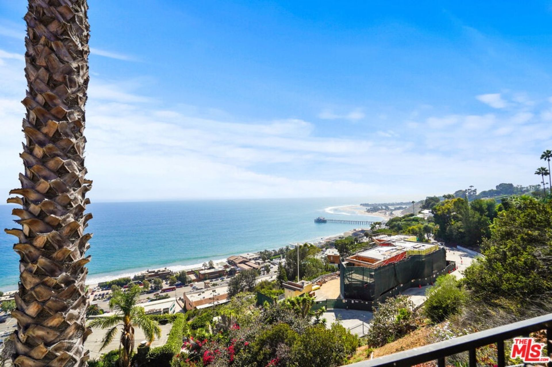 Condominium in Malibu, California 11014075