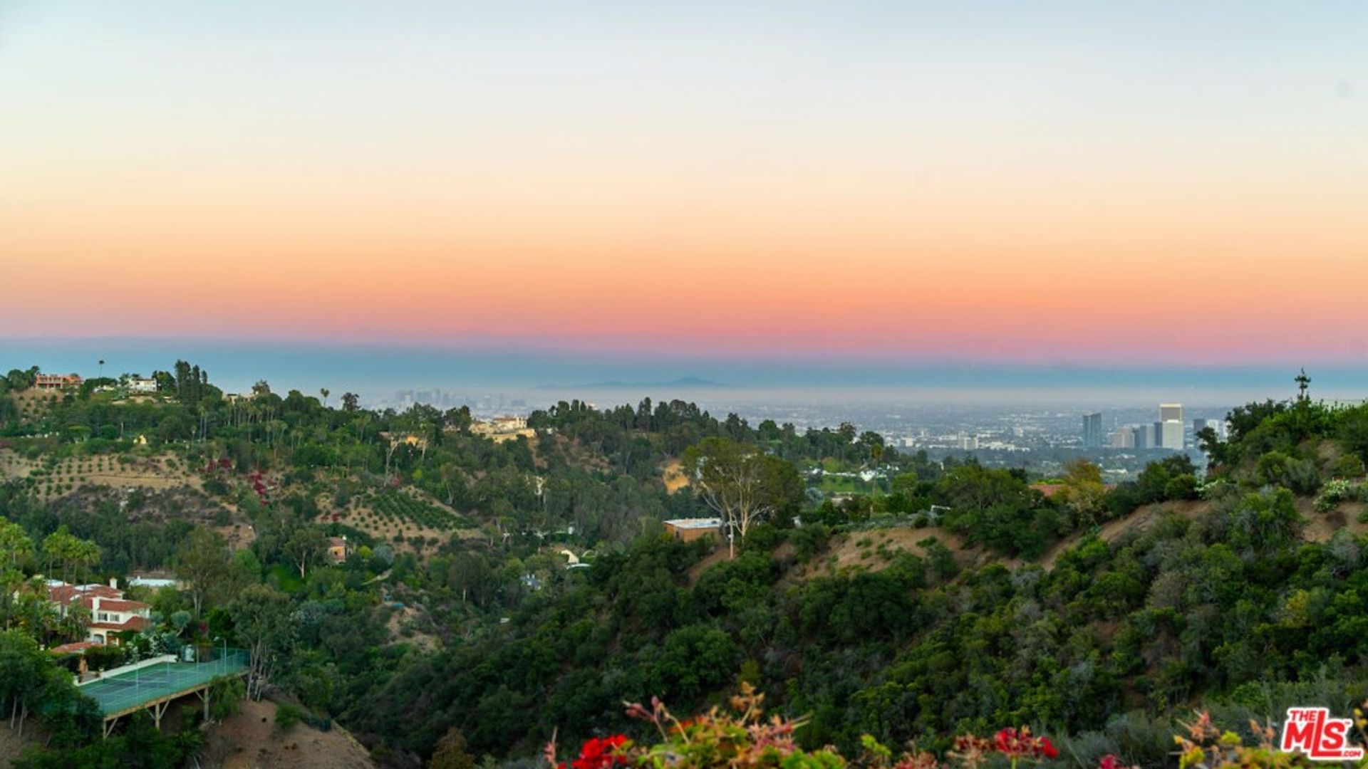 Condominium dans Los Angeles, California 11014094