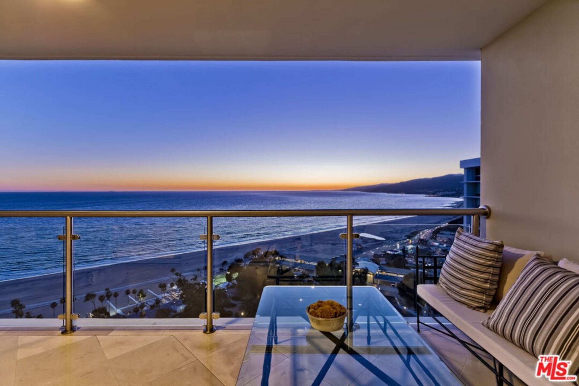 Condominio en Santa Monica, California 11014143