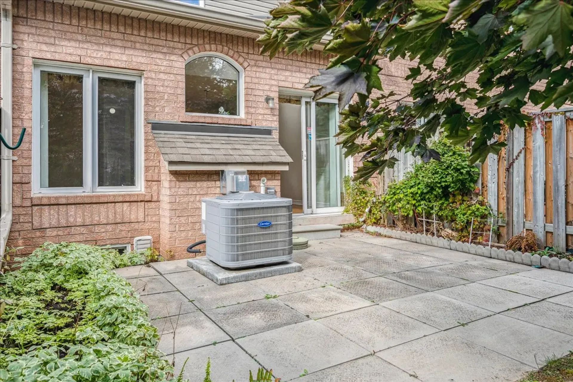 公寓 在 Oakville, 1050 Grand Boulevard 11018114