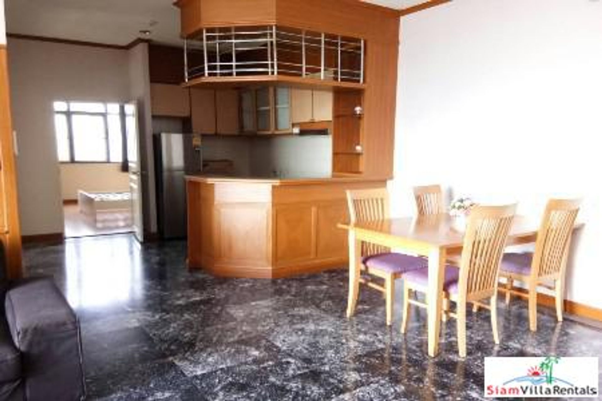 Osakehuoneisto sisään Watthana, Krung Thep Maha Nakhon 11043468