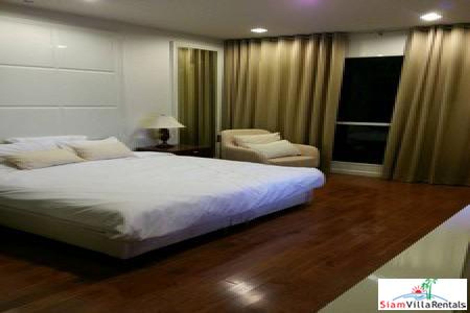 Condominium in Ratchathewi, Krung Thep Maha Nakhon 11043494