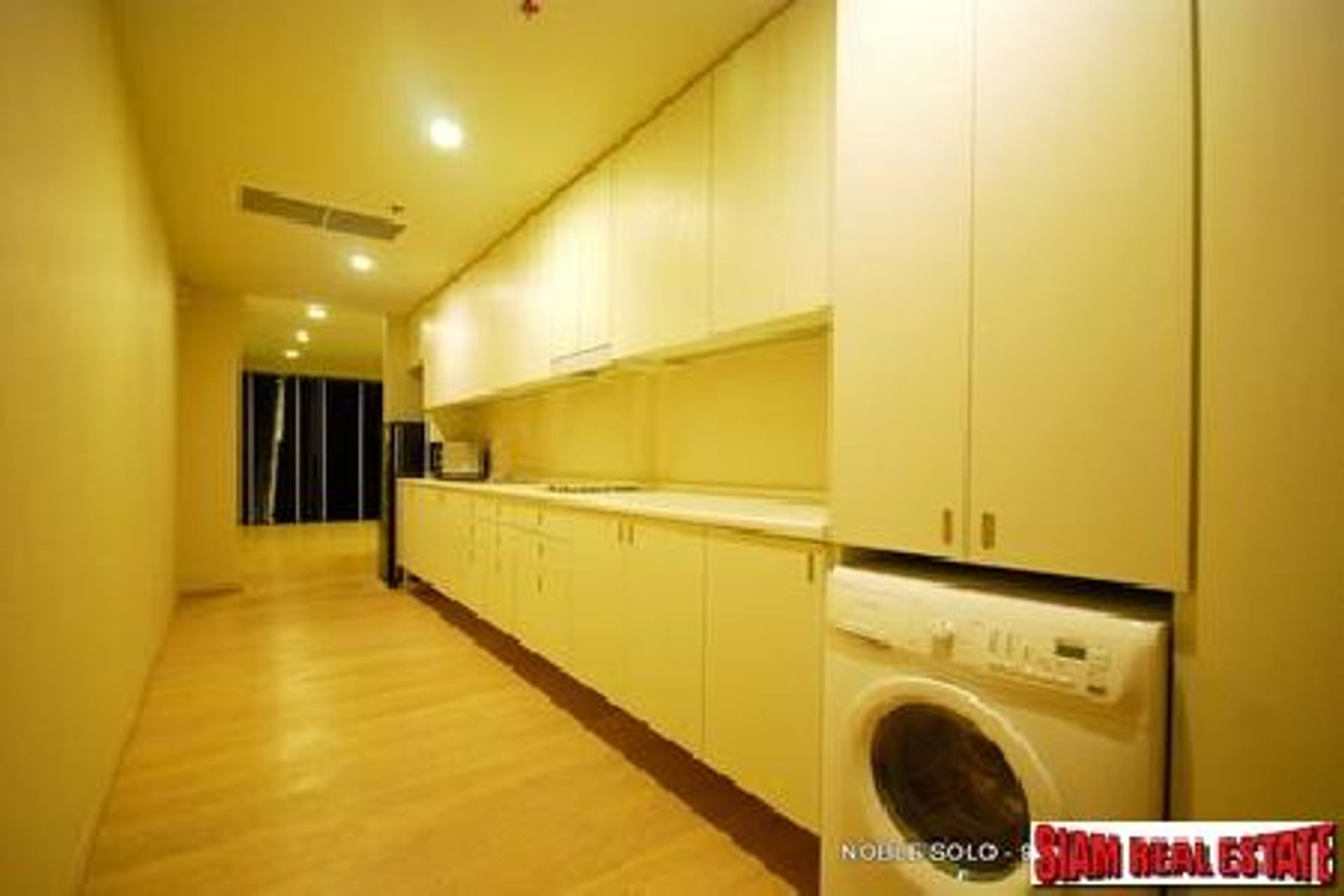 Condominium in , Krung Thep Maha Nakhon 11043526