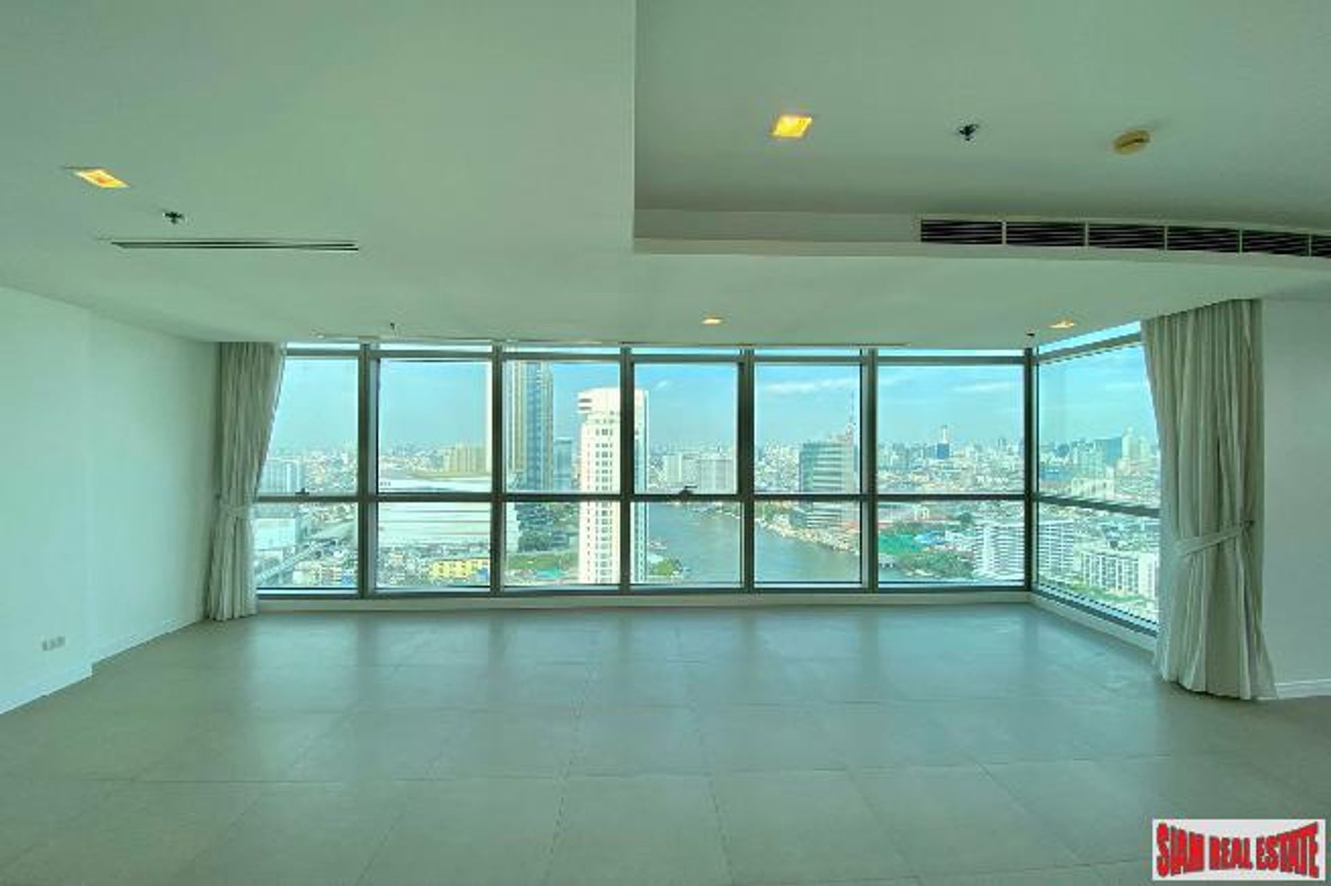 Condominium in Samphanthawong, Krung Thep Maha Nakhon 11043575