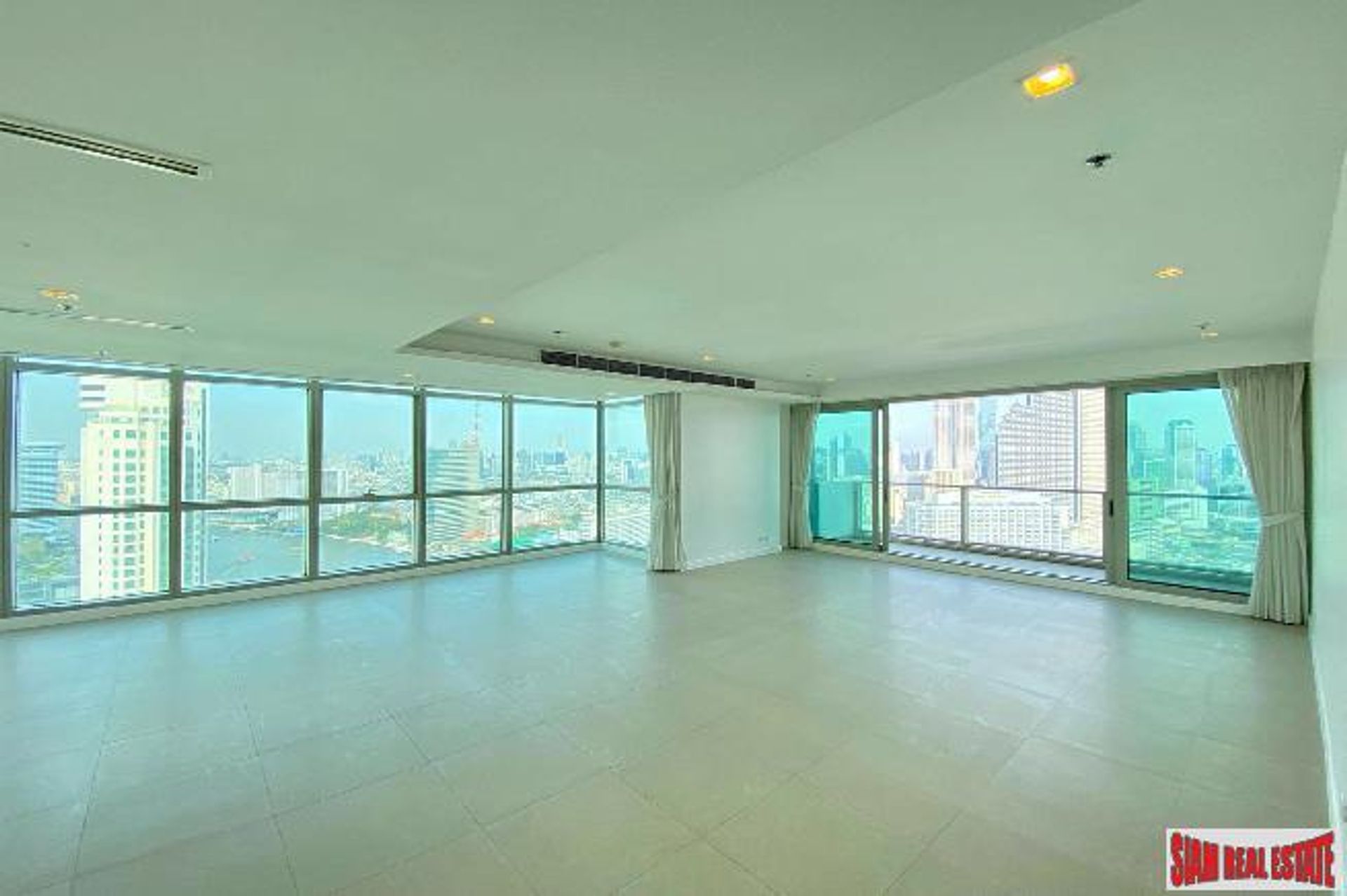 Condominium in Samphanthawong, Krung Thep Maha Nakhon 11043575