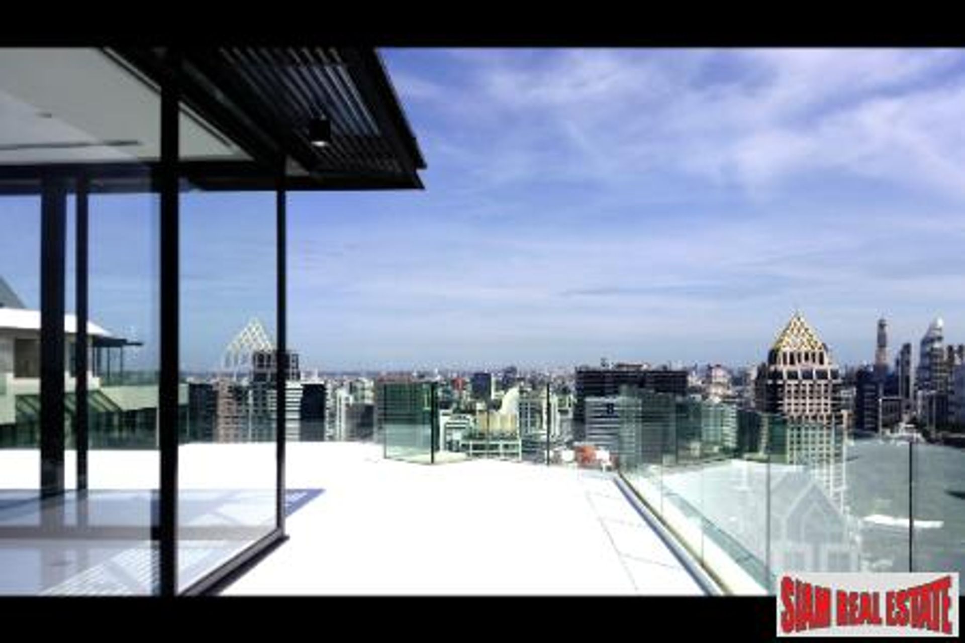 Condominio en Bang Rak, Krung Thep Maha Nakhon 11043577