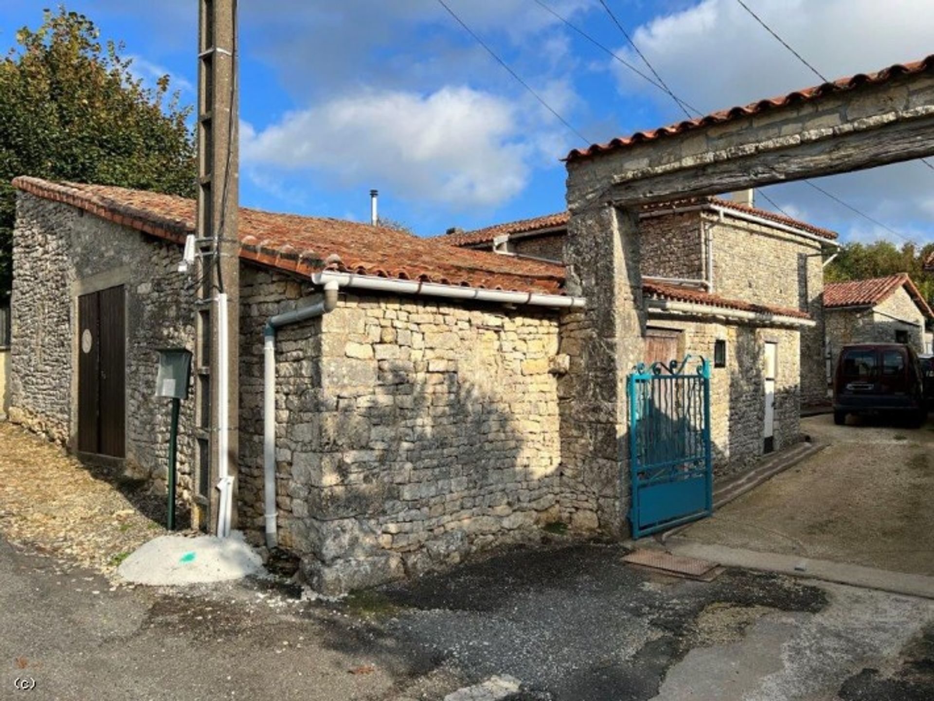 Rumah di Aunac-sur-Charente, Nouvelle-Aquitaine 11043841