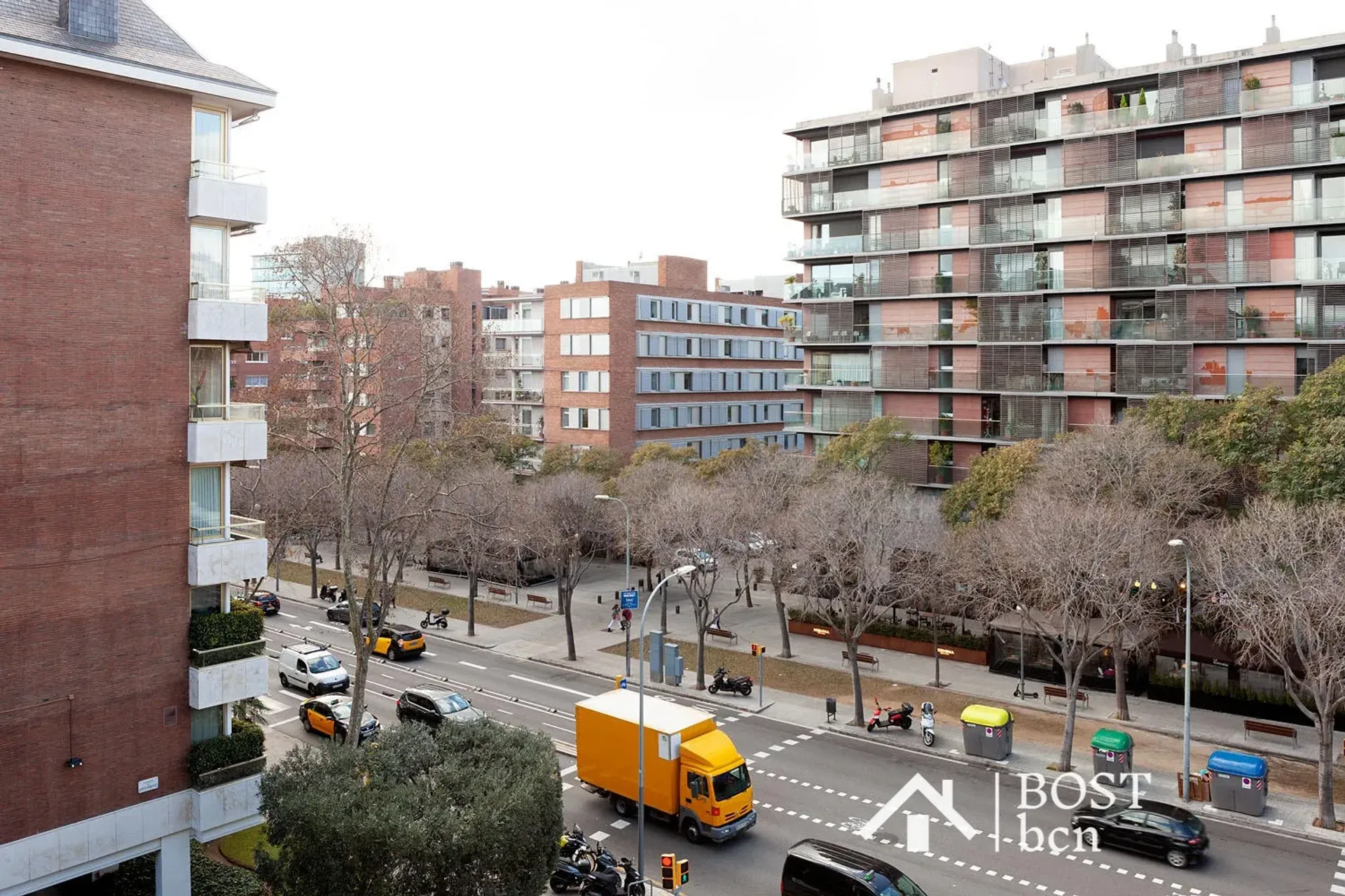 Condominio nel Barcelona, Carrer de Jacinto Benavente 11043856