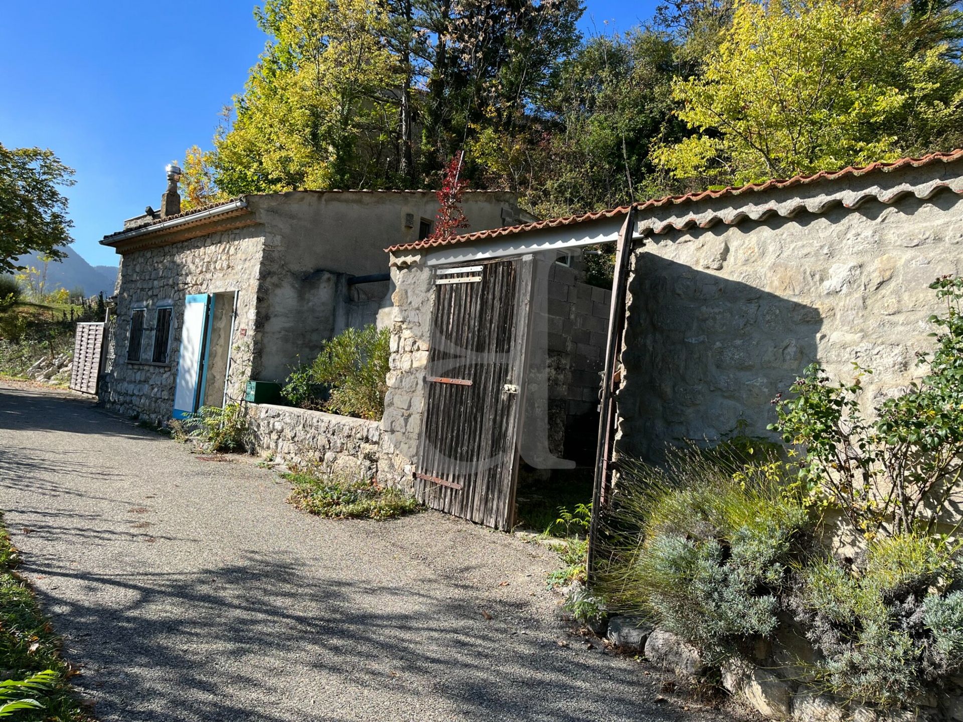 Rumah di Nyons, Auvergne-Rhône-Alpes 11044359