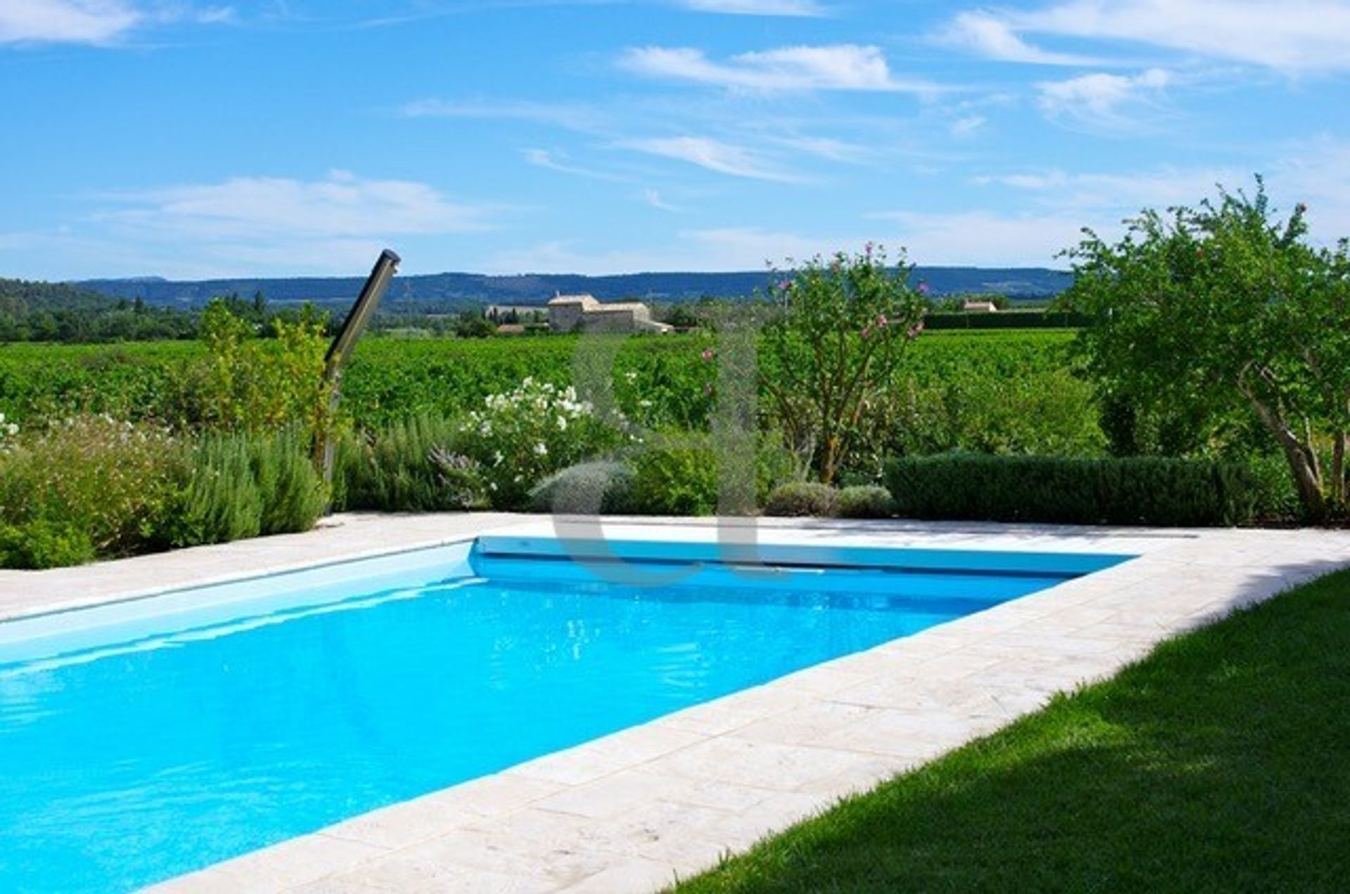 Huis in Visan, Provence-Alpes-Cote d'Azur 11044367