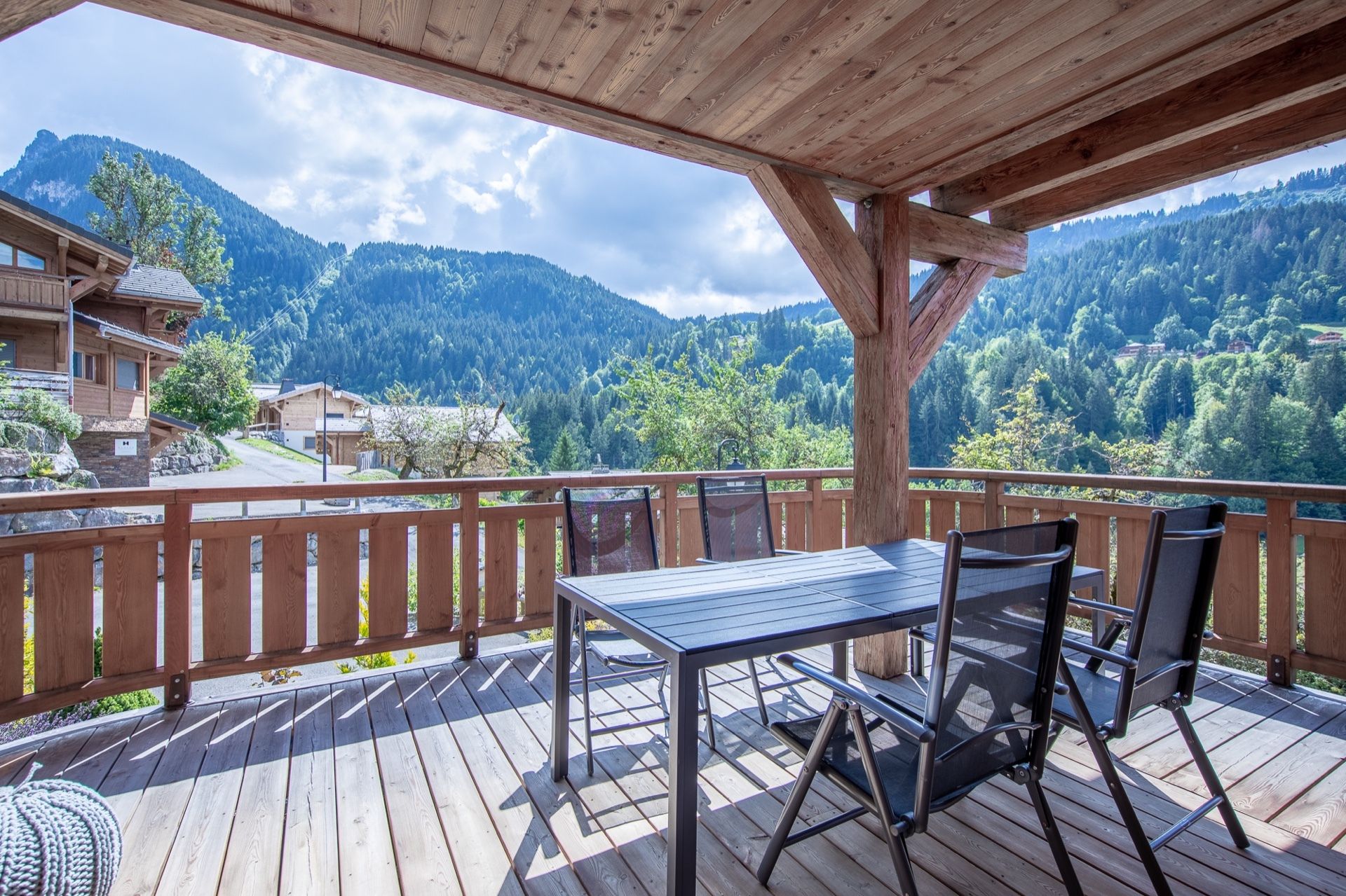 Casa nel Morzine, Alvernia-Rodano-Alpi 11044568