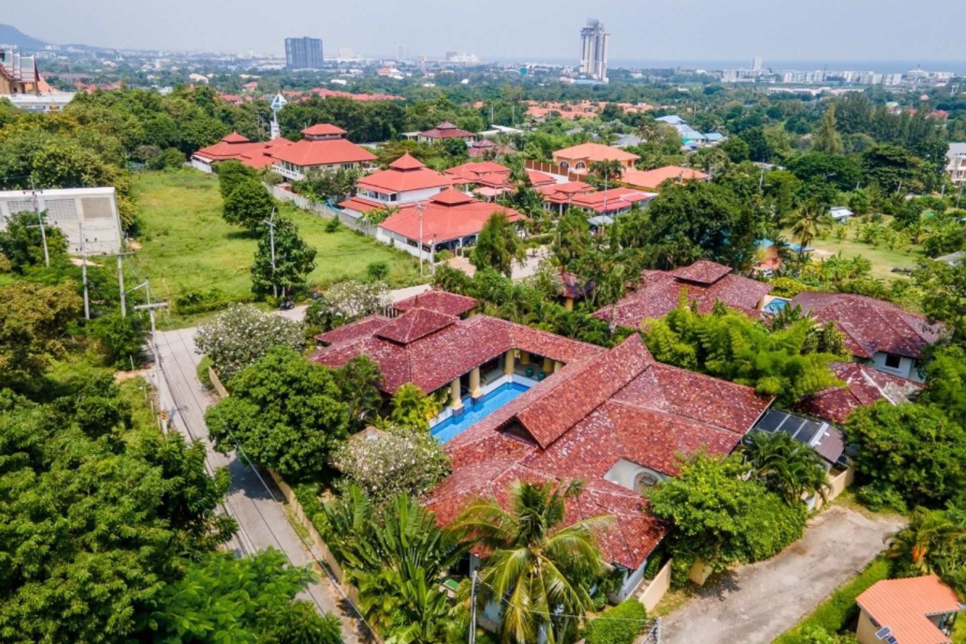 Huis in Tambon Nong Kae, Chang Wat Prachuap Khiri Khan 11044627