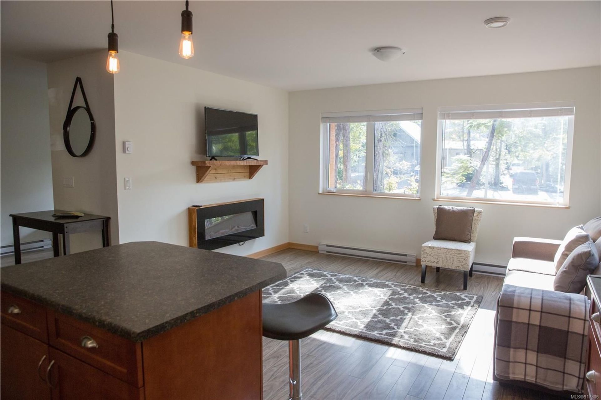 Condominium in Ucluelet, British Columbia 11044693