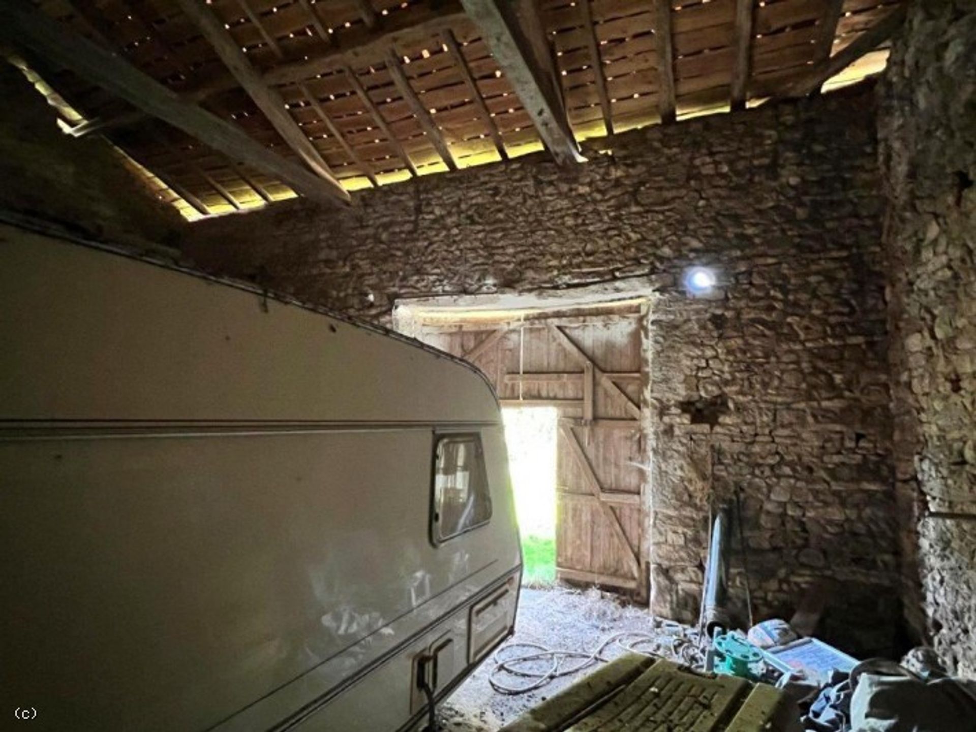 Rumah di Saint-Claud, Nouvelle-Aquitaine 11044701