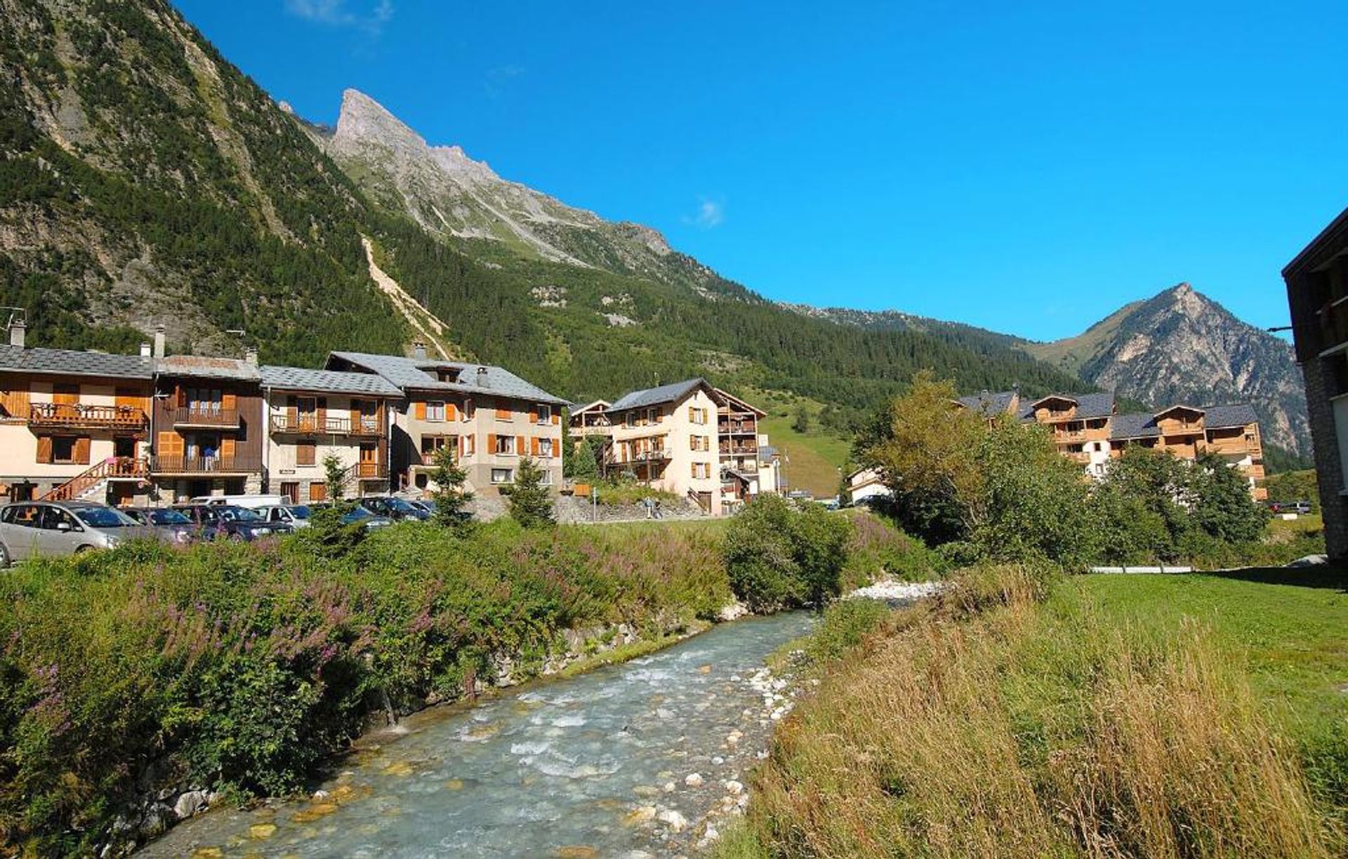 Kondominium w Pralognan-la-Vanoise, Auvergne-Rhône-Alpes 11044721