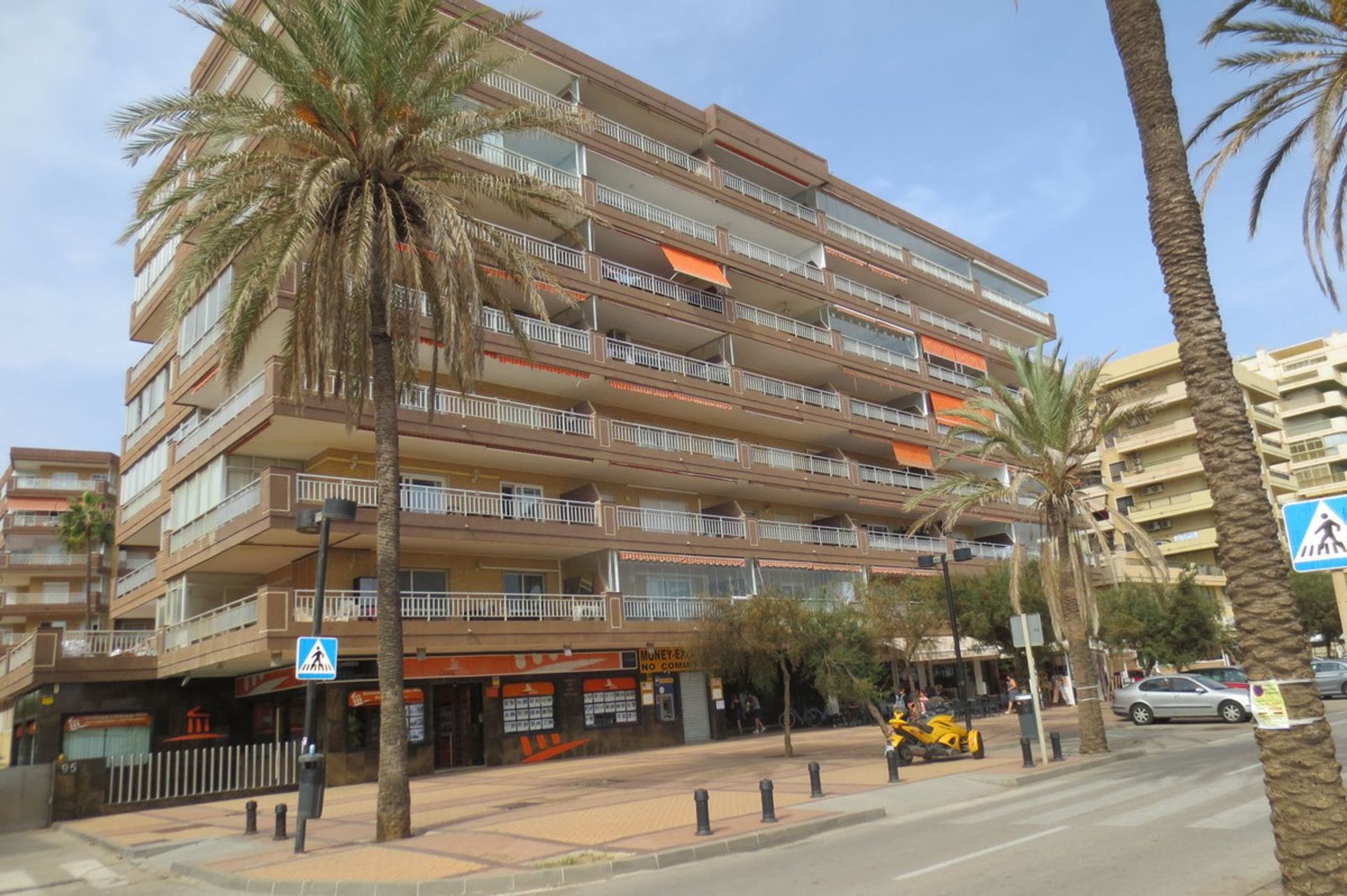 Condominio nel Santa Fe de los Boliches, Andalusia 11044988