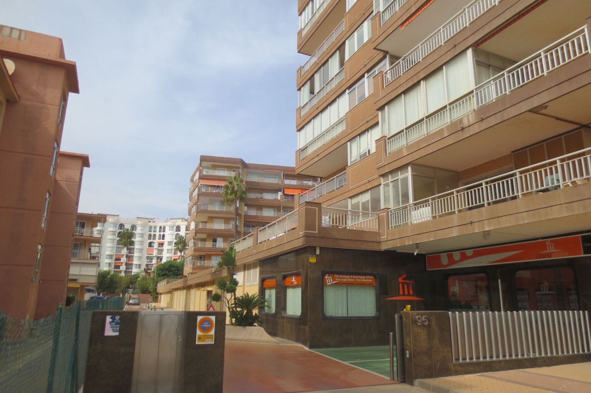 Condominio nel Fuengirola, Andalucía 11044988