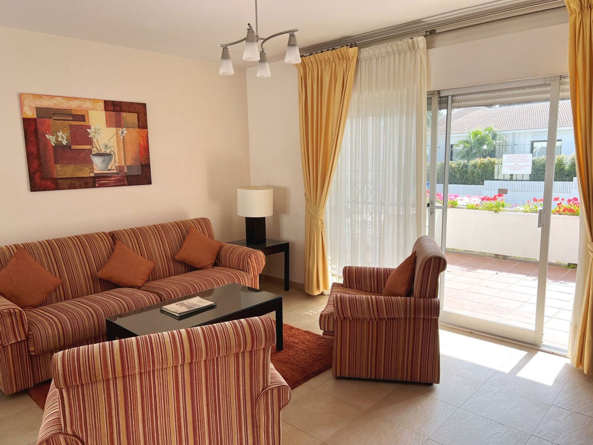 Condominium in Marbella, Andalucía 11044998