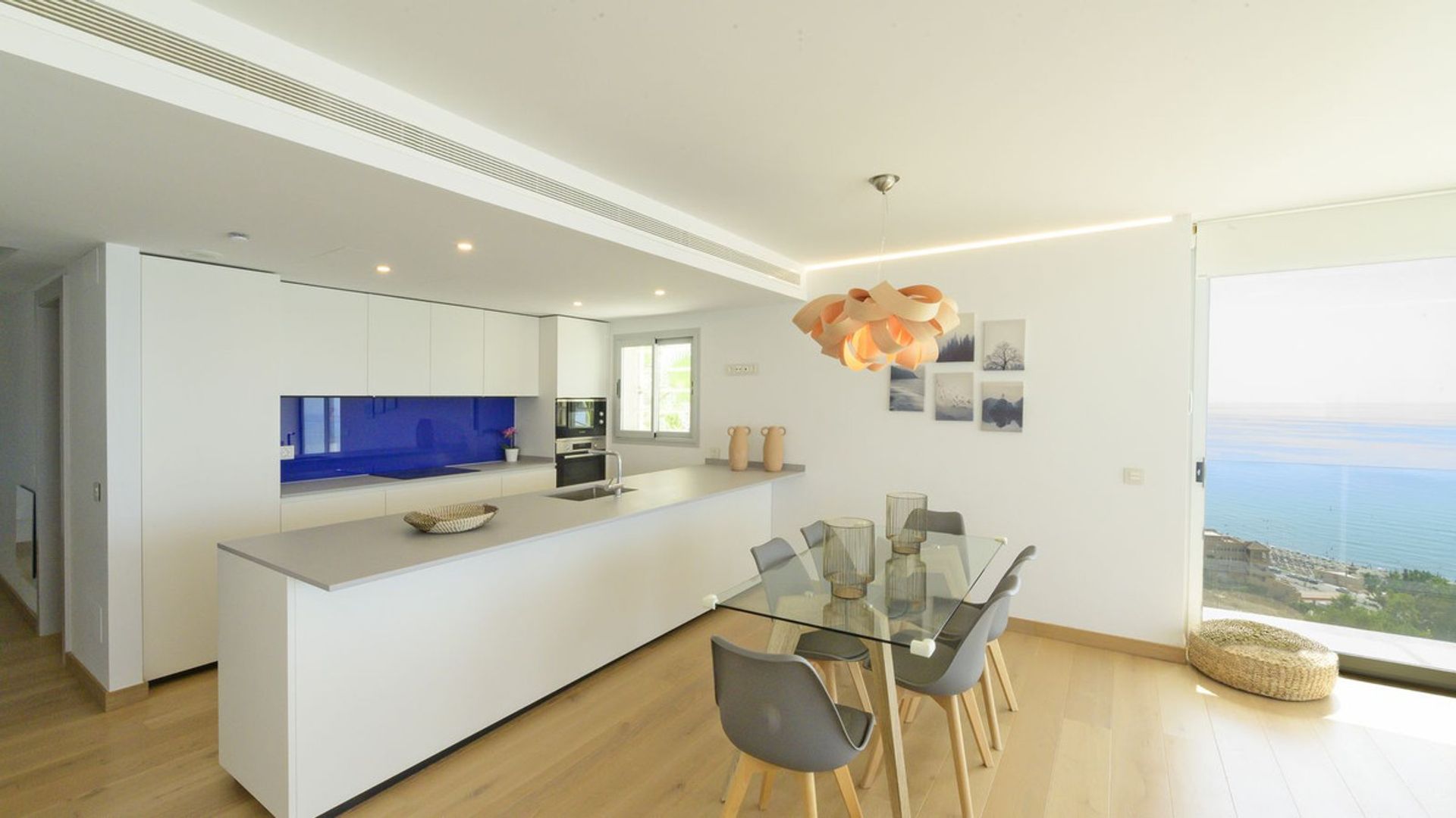 Condominium in Fuengirola, Andalucía 11046307