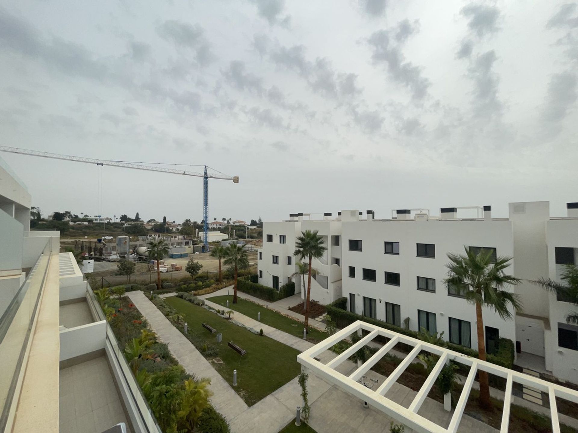 קוֹנדוֹמִינִיוֹן ב Estepona, Andalucía 11046622