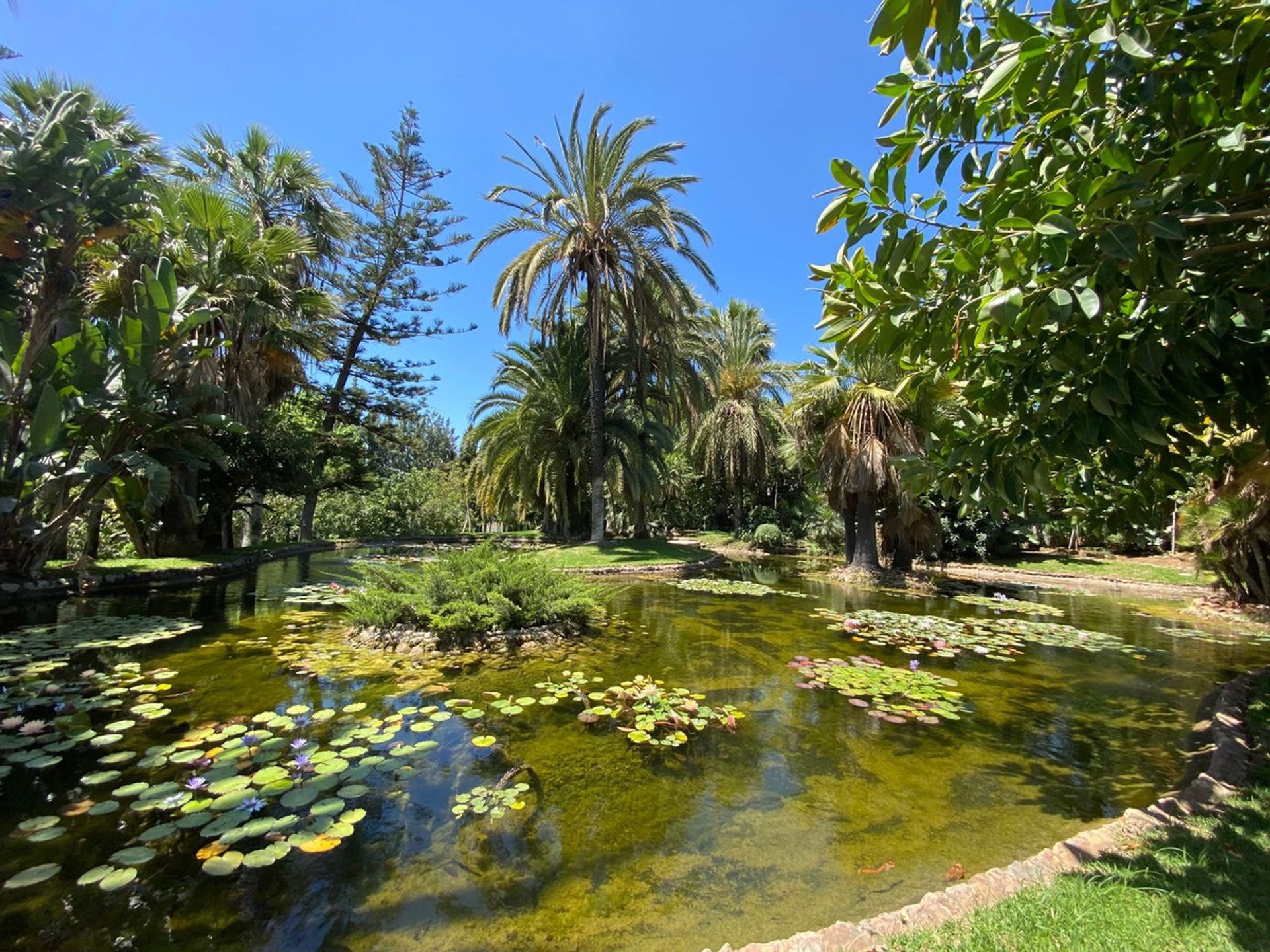 rumah dalam Marbella, Andalucía 11047299