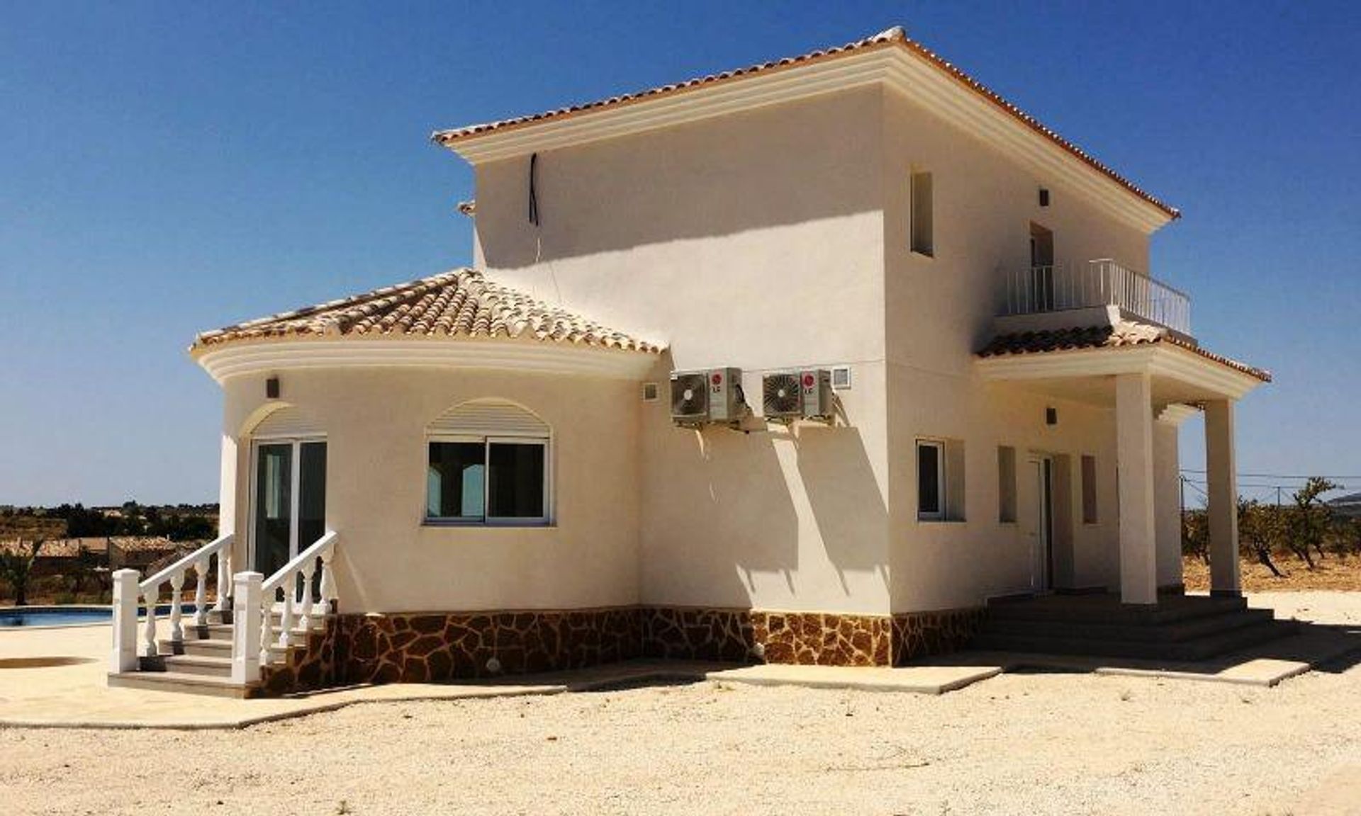 House in Pinoso, Valencian Community 11048369