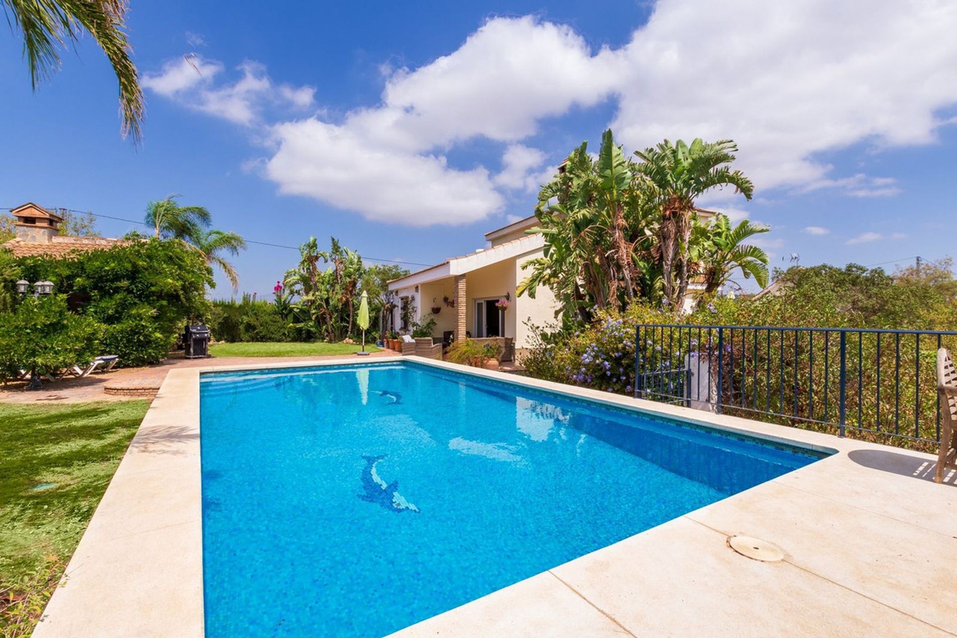 House in Alhaurín el Grande, Andalusia 11048674