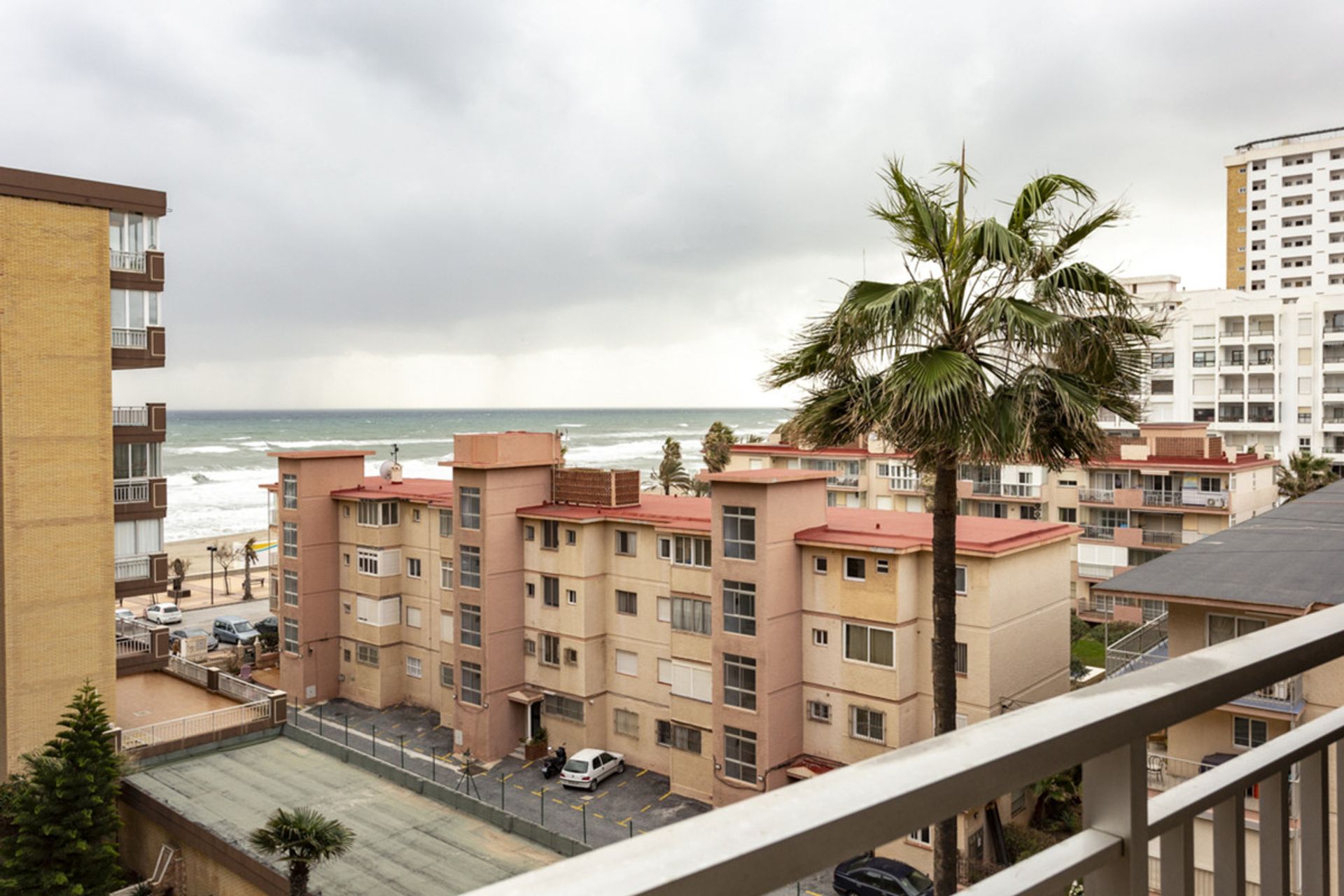 Condominium in Fuengirola, Andalucía 11048797