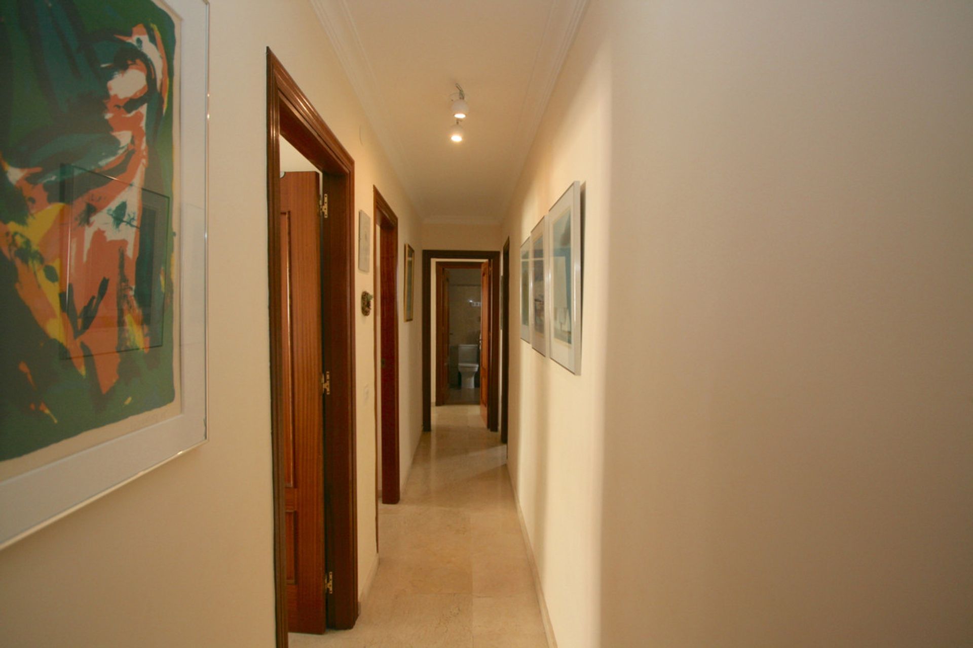 Condominium in Fuengirola, Andalucía 11048805