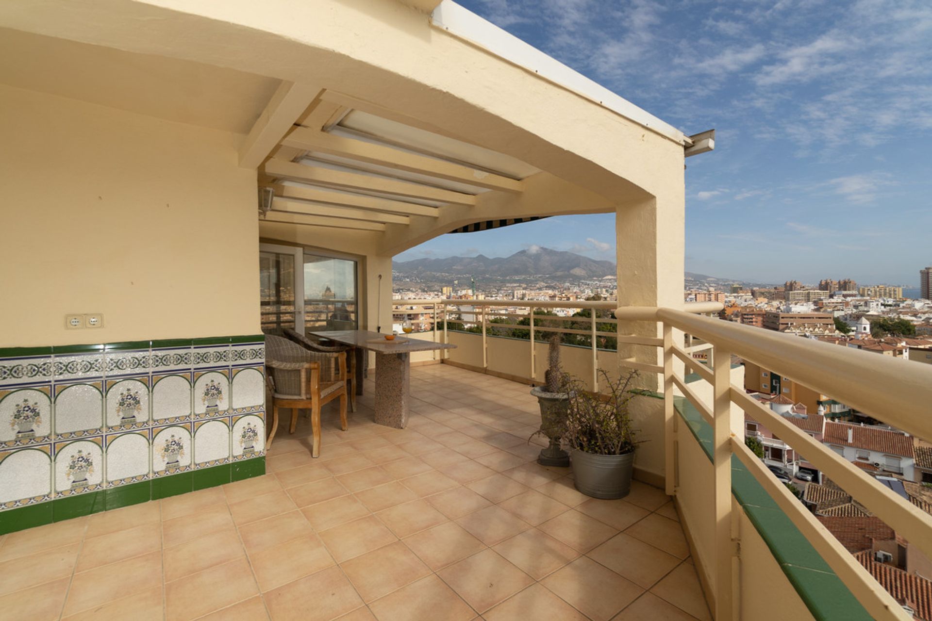 Condominio en Fuengirola, Andalucía 11048808