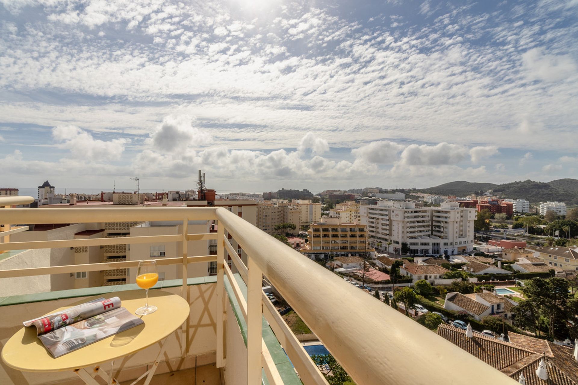 Condominio en Fuengirola, Andalucía 11048808