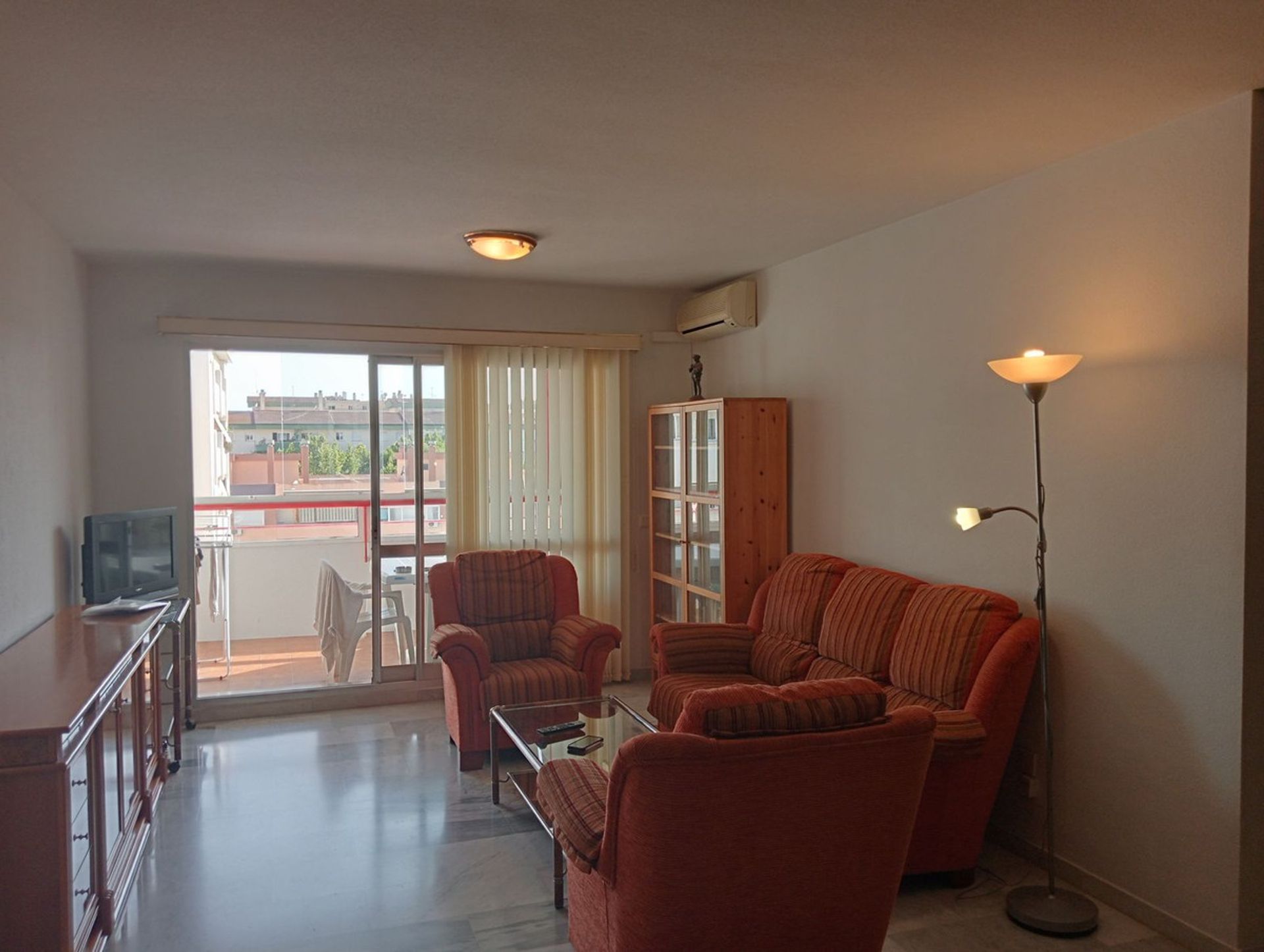 Condominium in Fuengirola, Andalucía 11048824