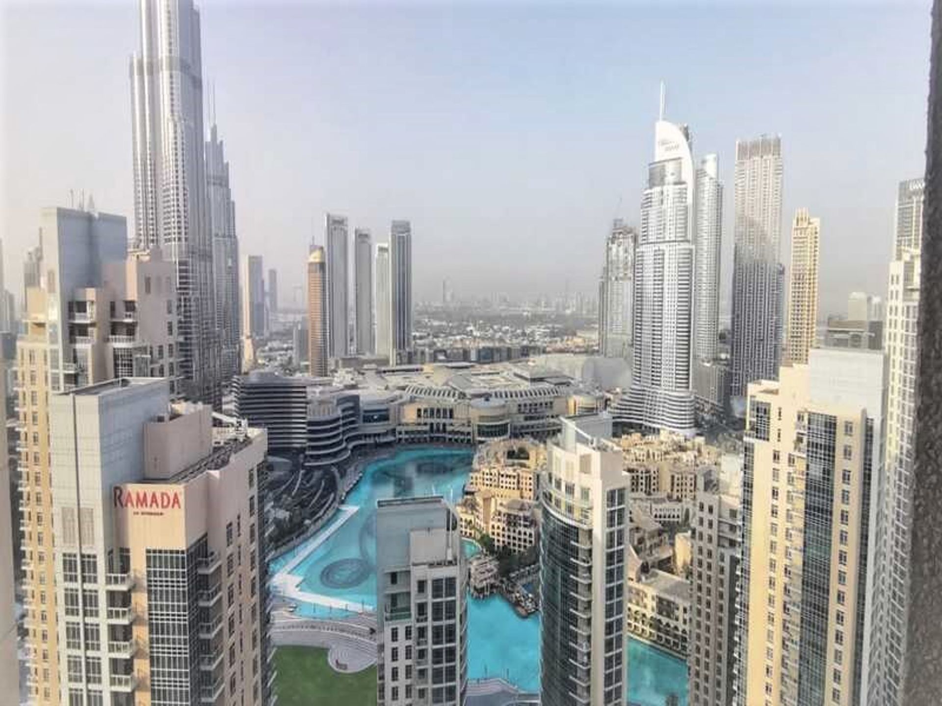 Condominium in Dubai, Dubayy 11048860