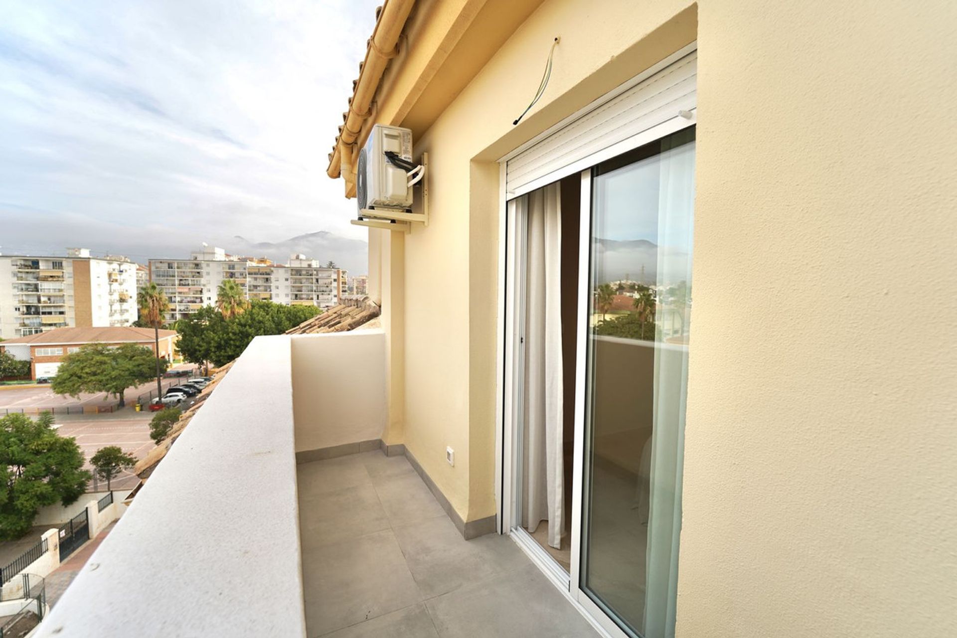 Condominium dans Fuengirola, Andalucía 11049088