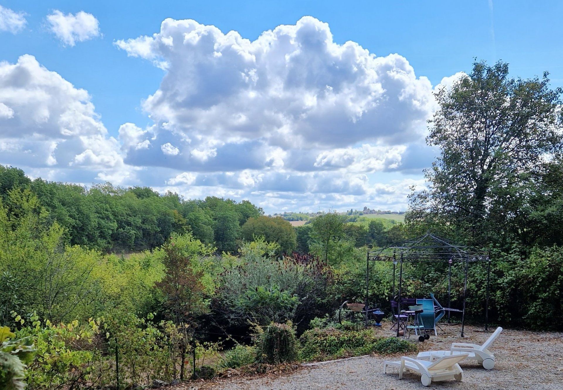 Andere im Montaigu-de-Quercy, Okzitanien 11049654