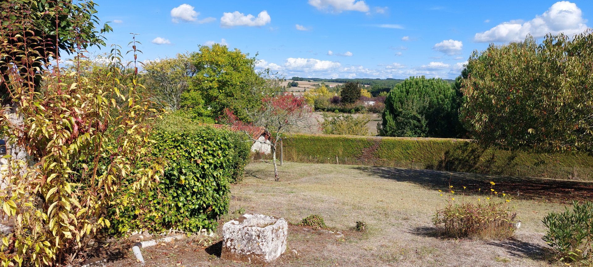 房子 在 Verteillac, Nouvelle-Aquitaine 11049676