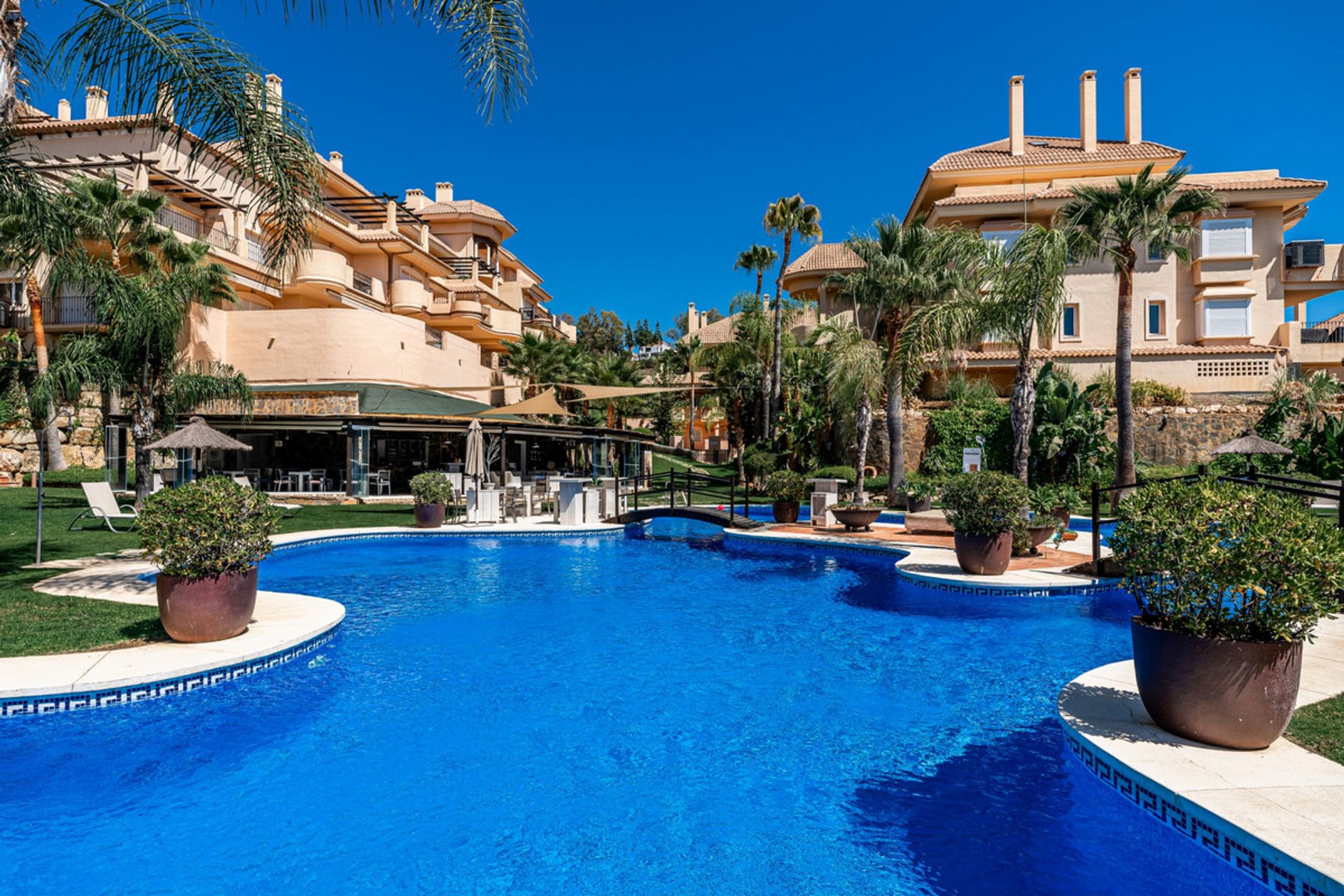 Condominium in Marbella, Andalucía 11049746