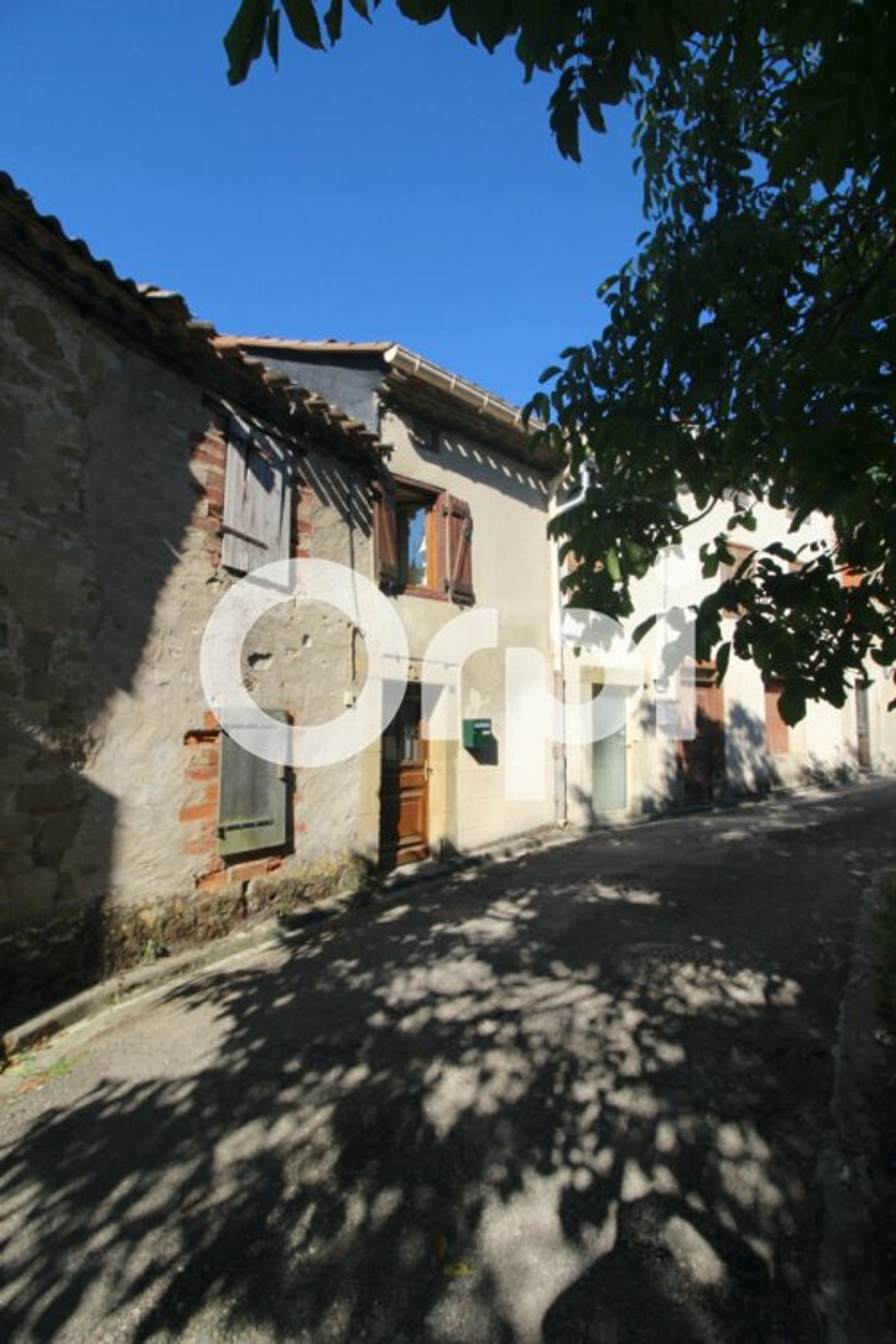 casa en Montgradail, Occitanie 11049760