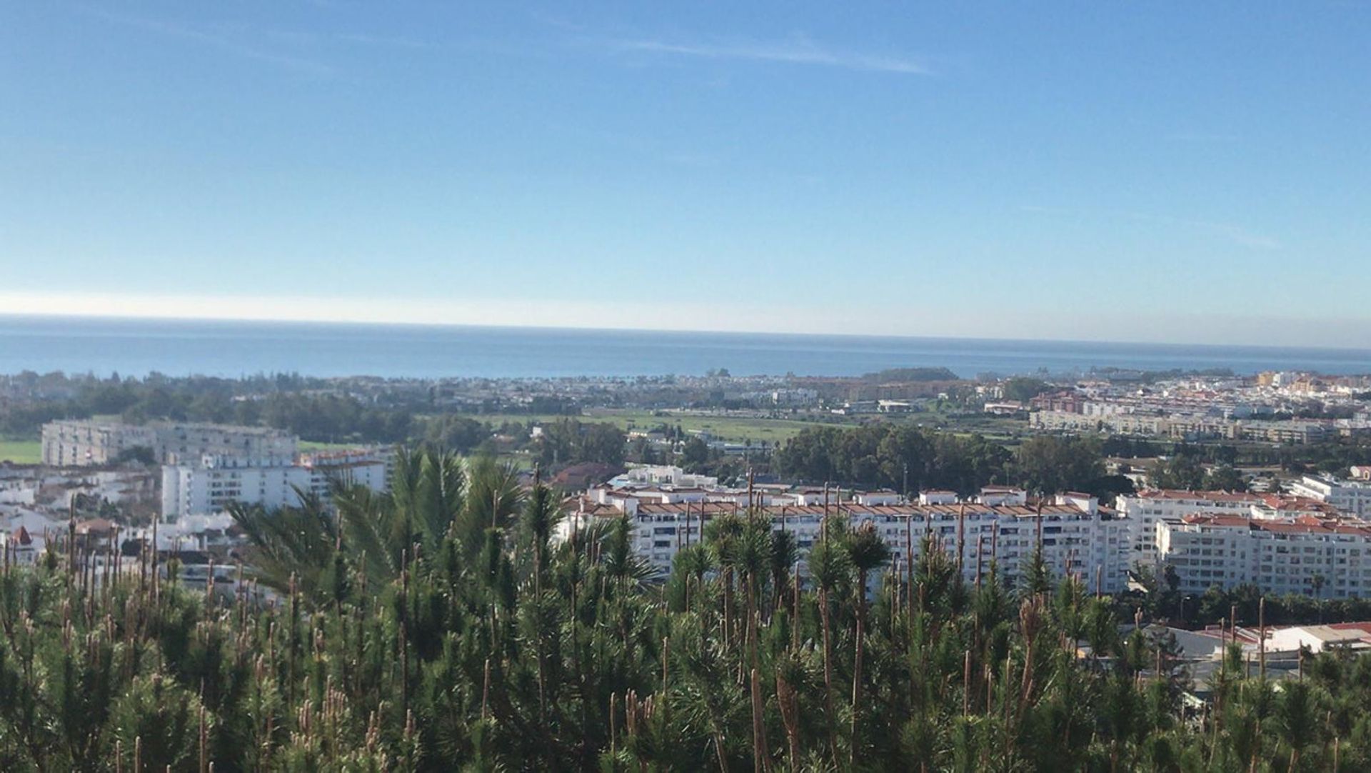 Condominium in Marbella, Andalucía 11049926