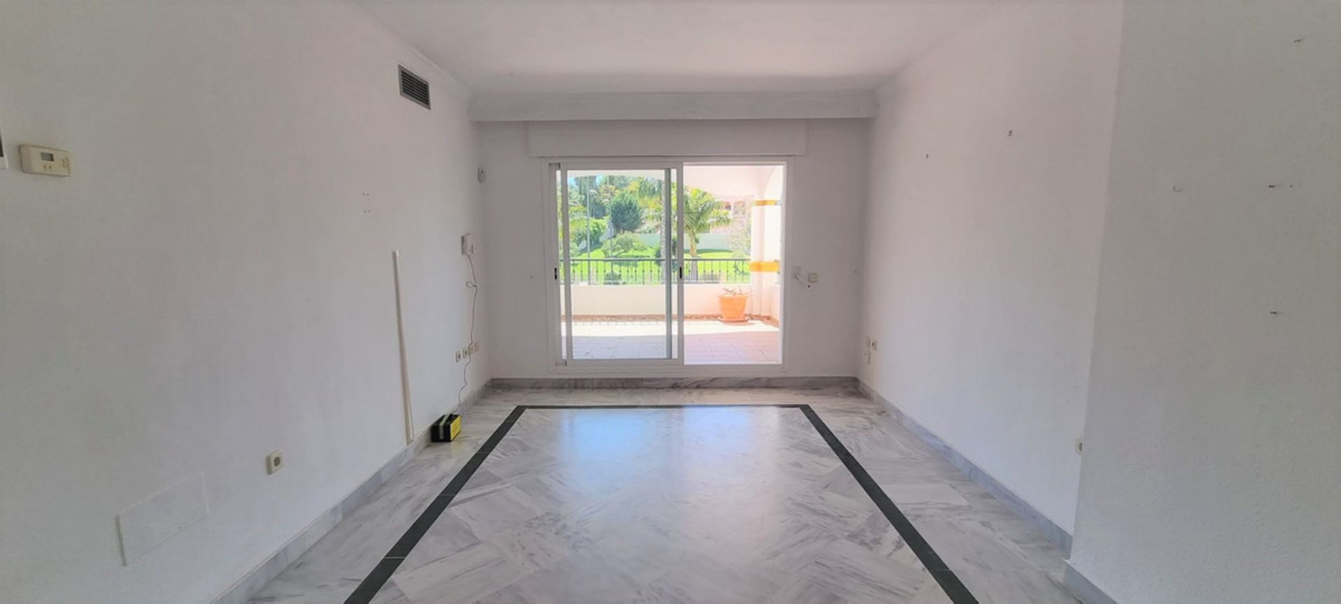 Condominium in El Angel, Andalusia 11049929