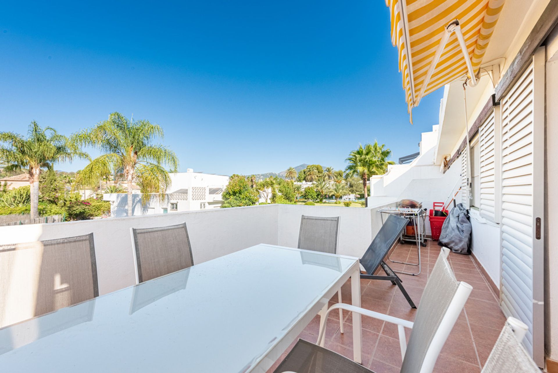 Condominium in Marbella, Andalucía 11049962