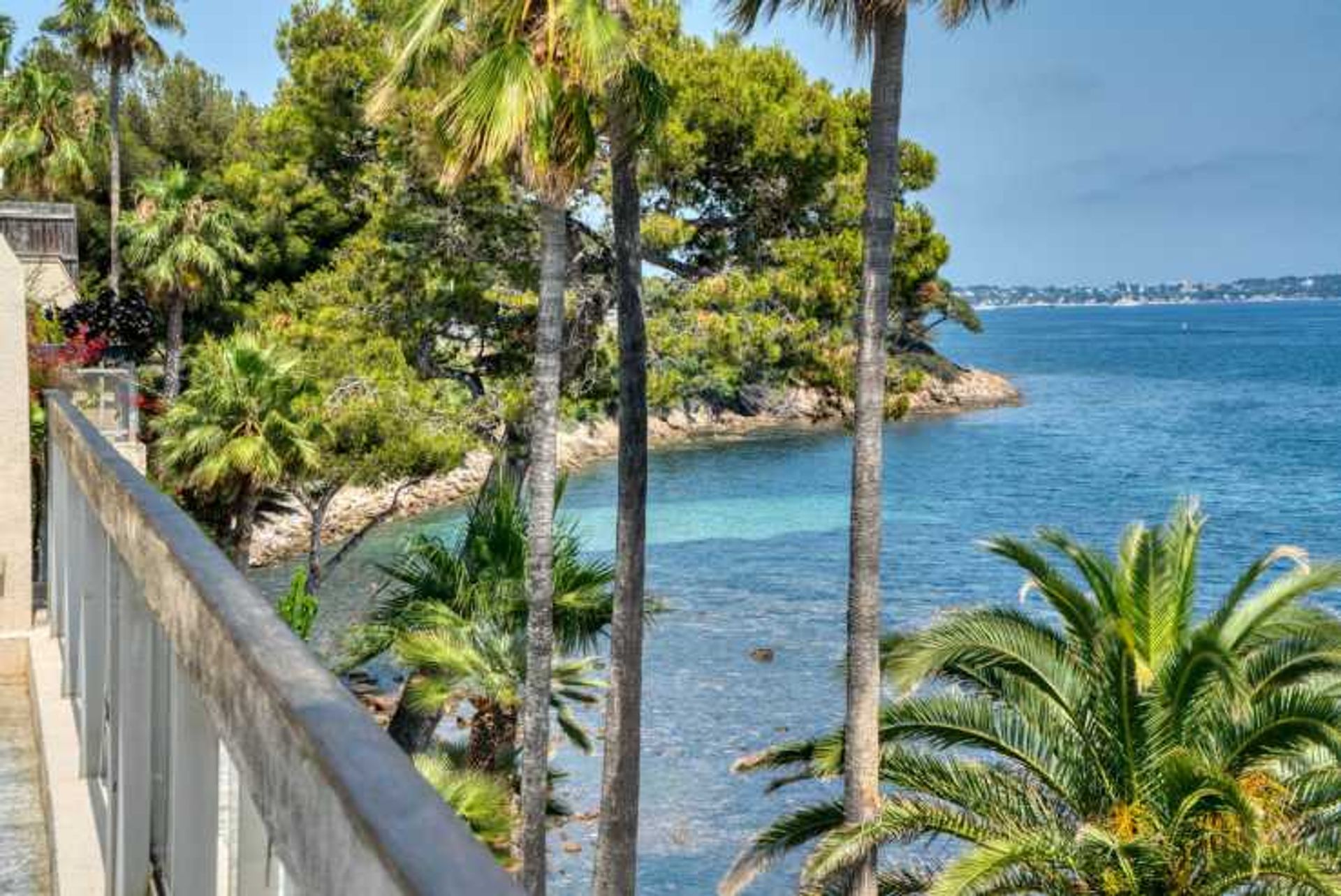 Кондоминиум в Cannes, Provence-Alpes-Côte d'Azur 11049978